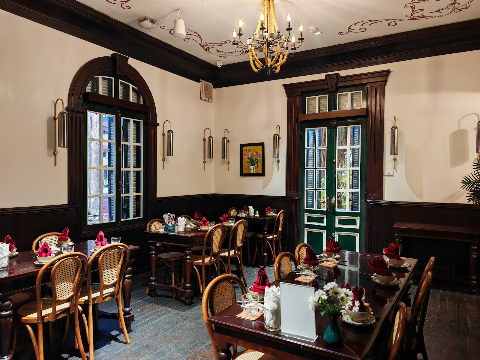 Hà Thành Mansion Vietnamese Restaurant