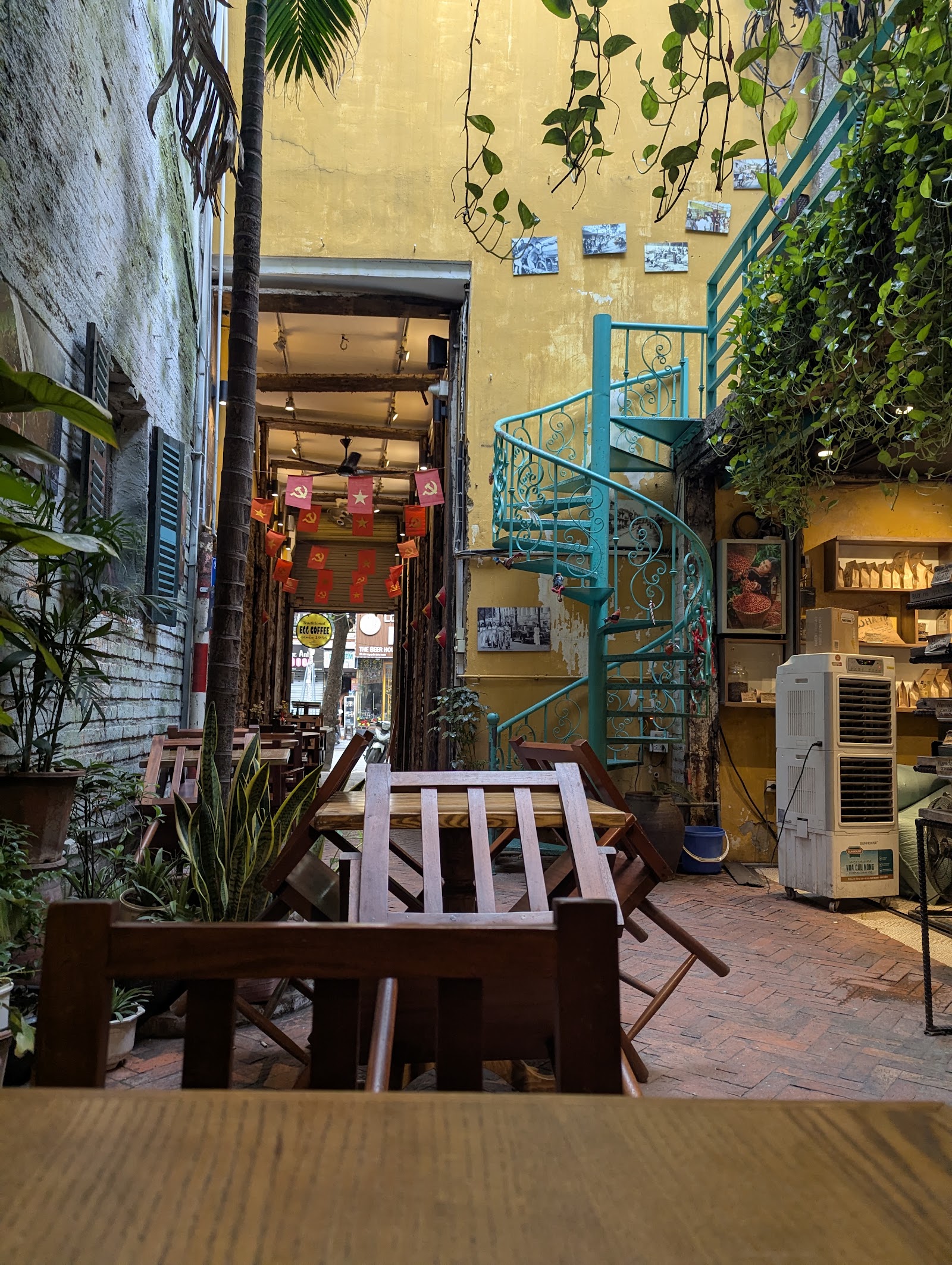 Hanoi Coffee Culture