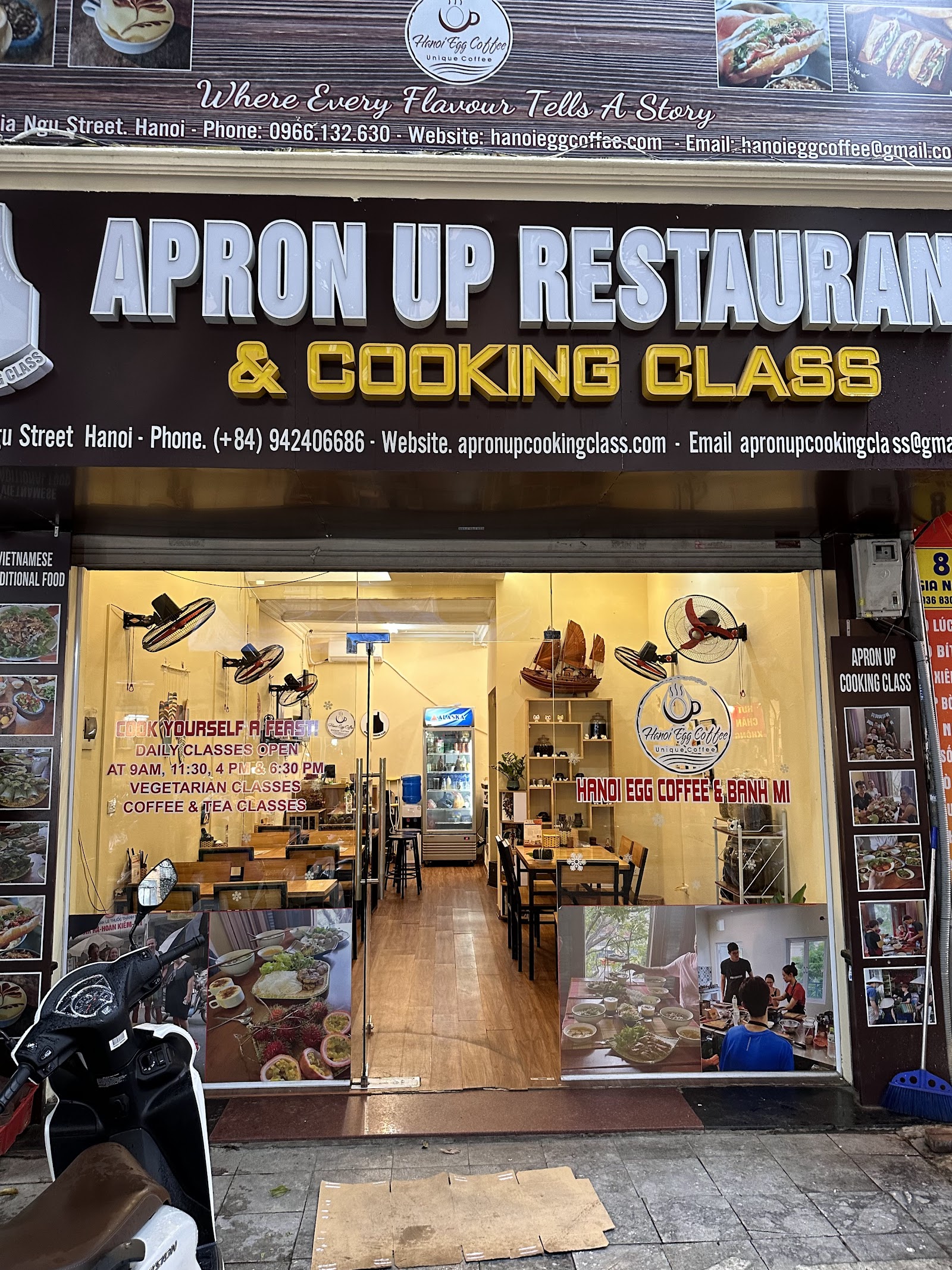 Hanoi Egg Coffee – Không gian quán