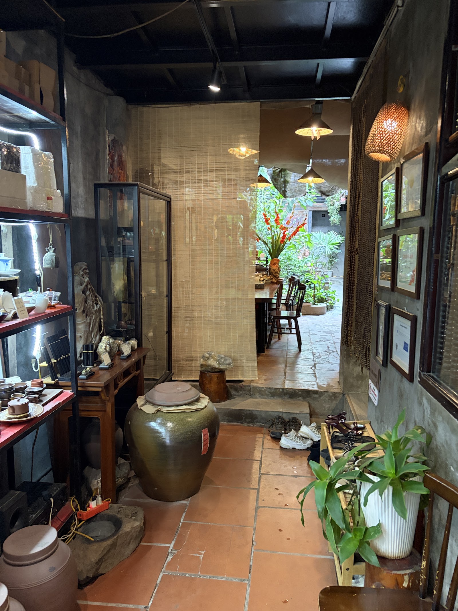 Hien Minh Tea & Coffee – Không gian quán
