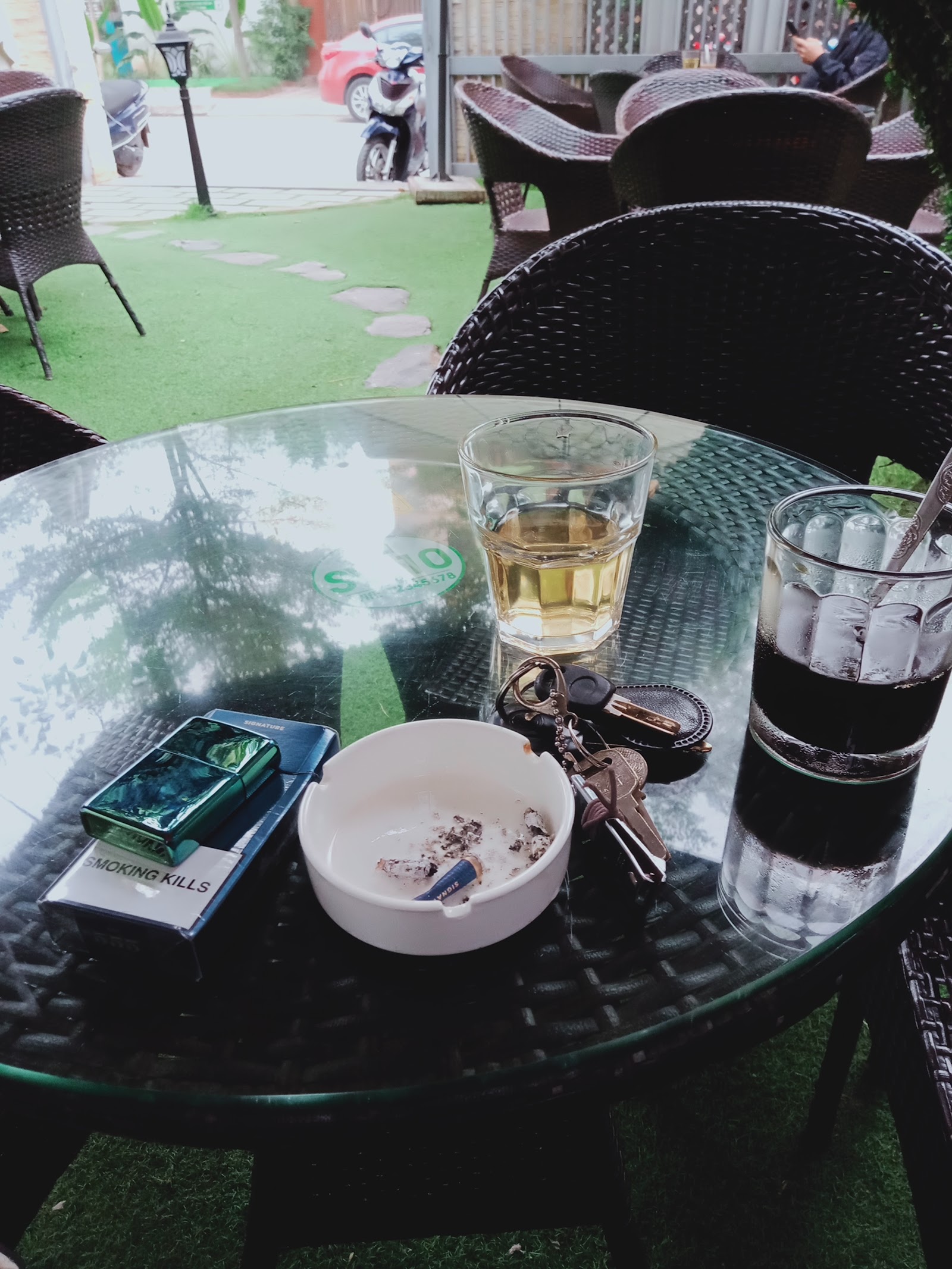 HOME - Cafe Koi
