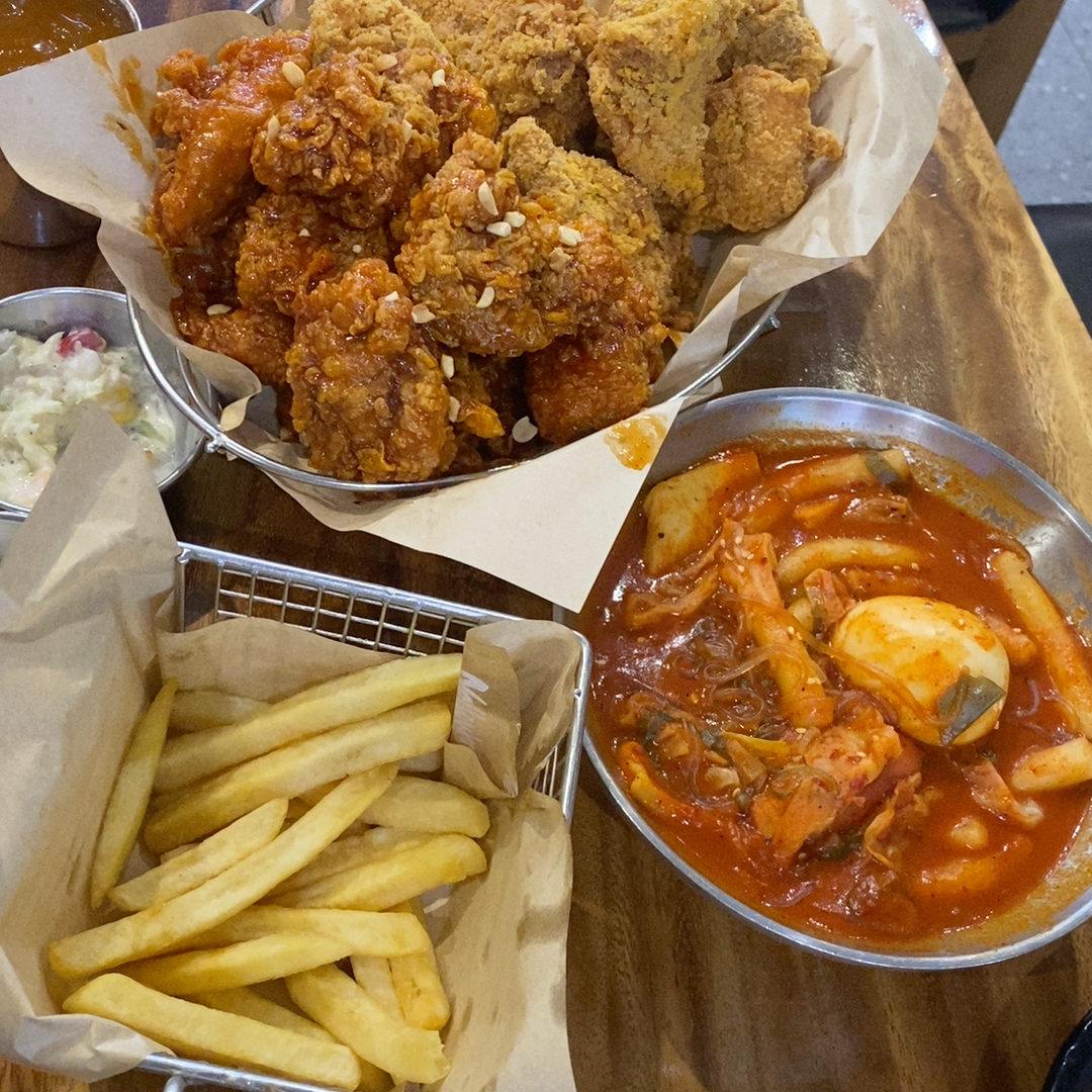 Kim Mari Chicken – Hàm Nghi
