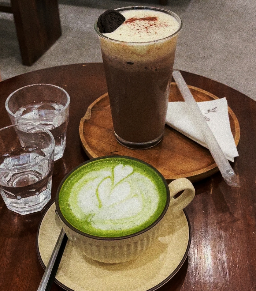 La Jolie Café