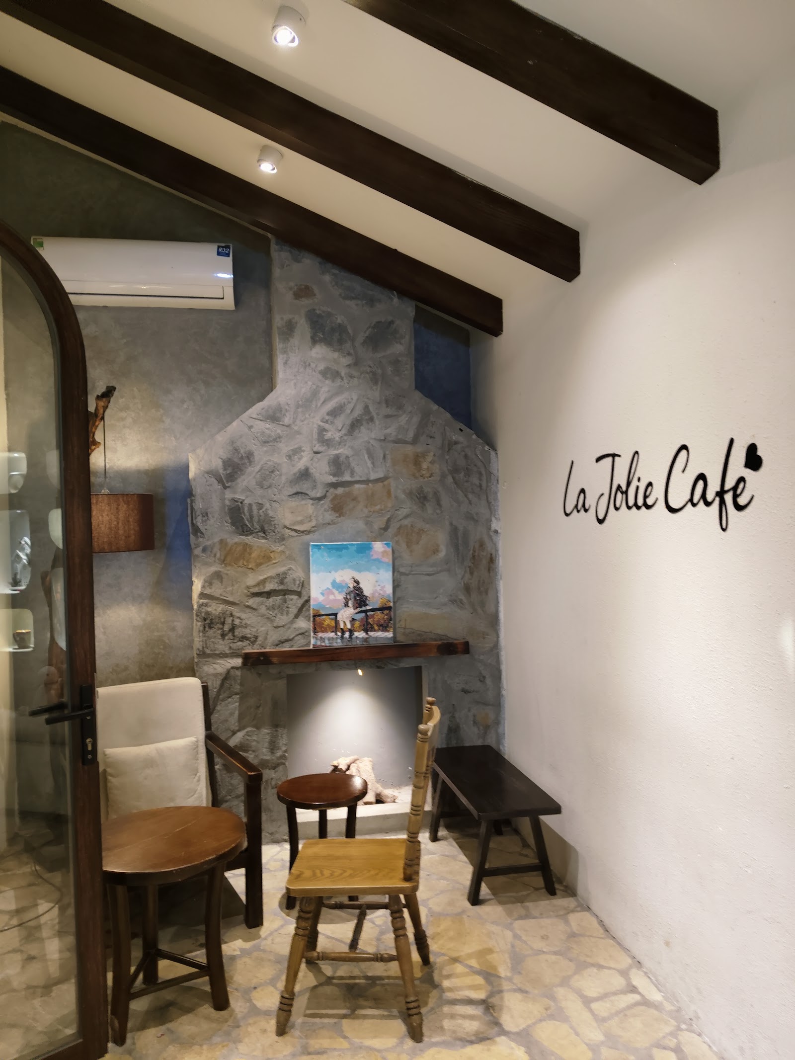 La Jolie Café – Không gian quán