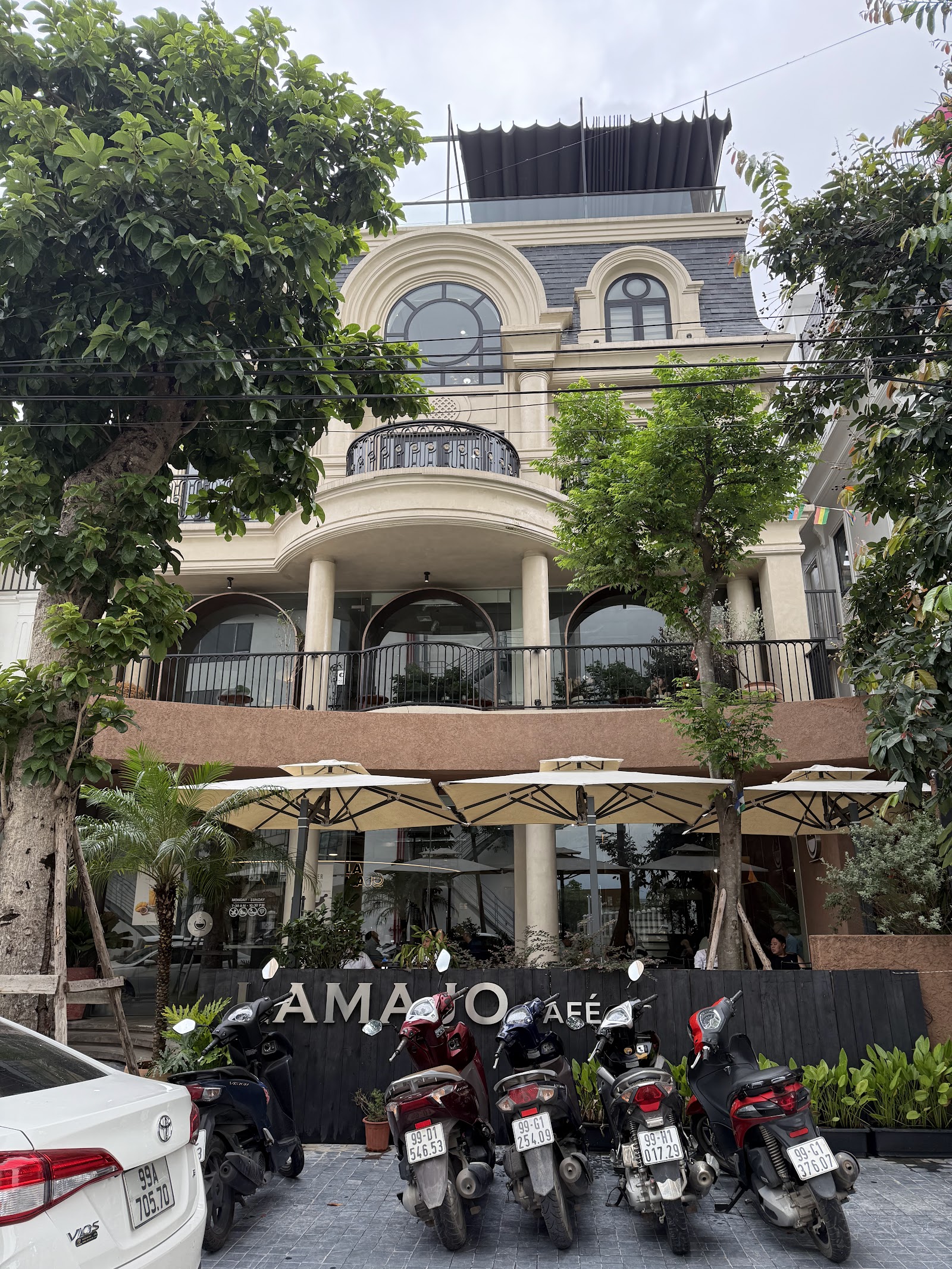 Lamajo Café
