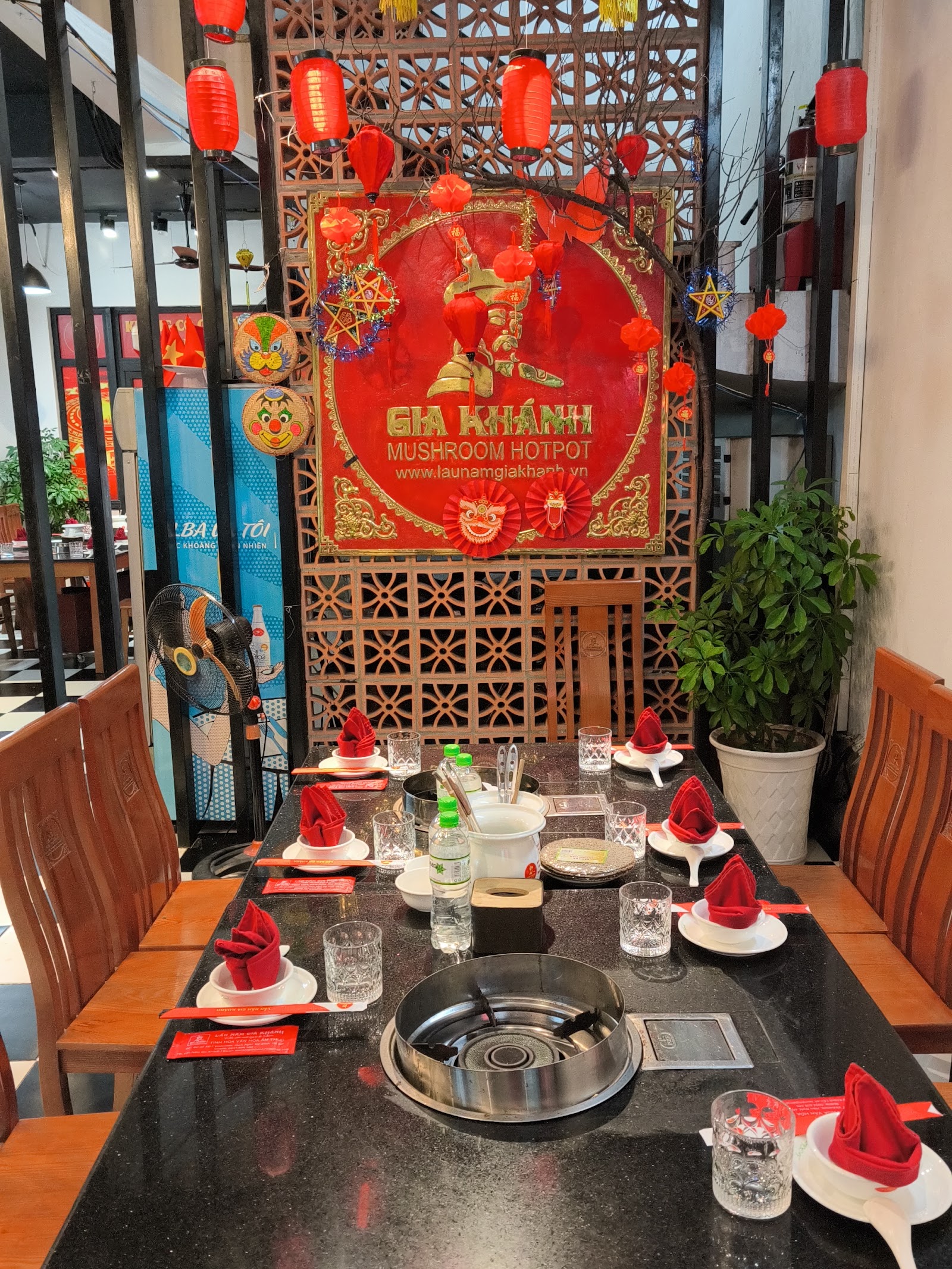Lẩu Nấm Gia Khánh