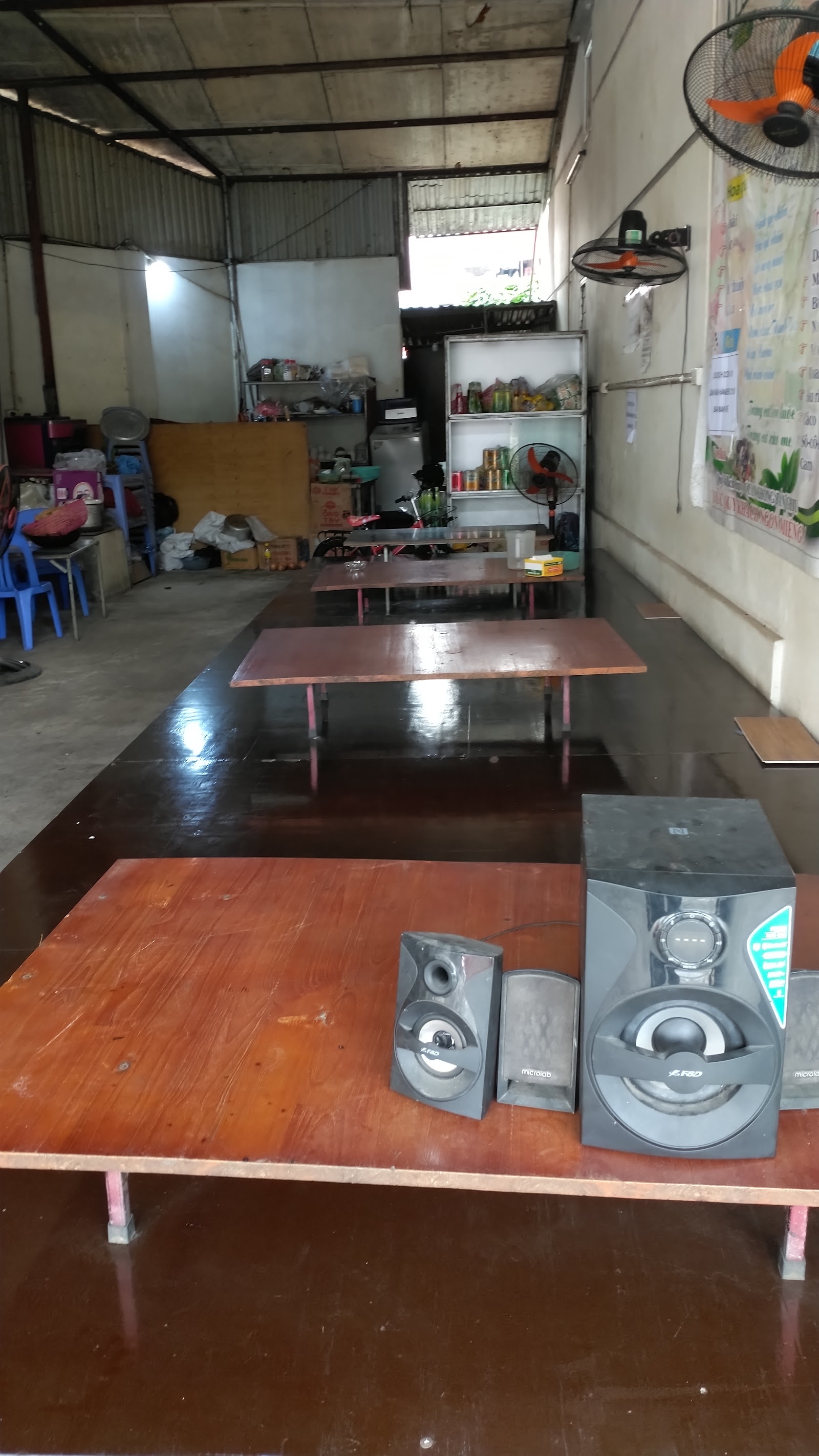 Liên Quán - Thế Giới Ăn Vặt – Không gian quán