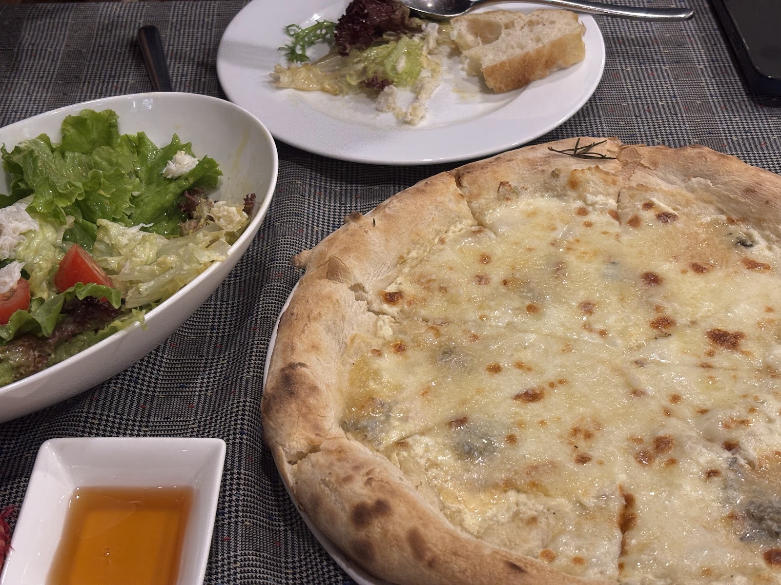 Luna d'Autunno - Italian Pizzeria & Restaurant