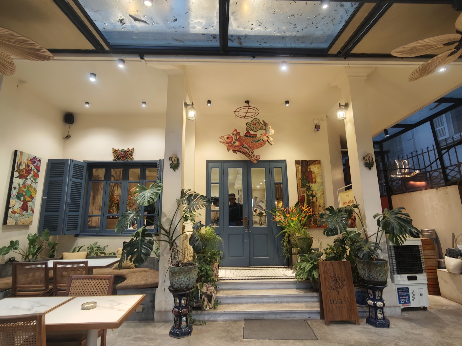 Maii Bistro