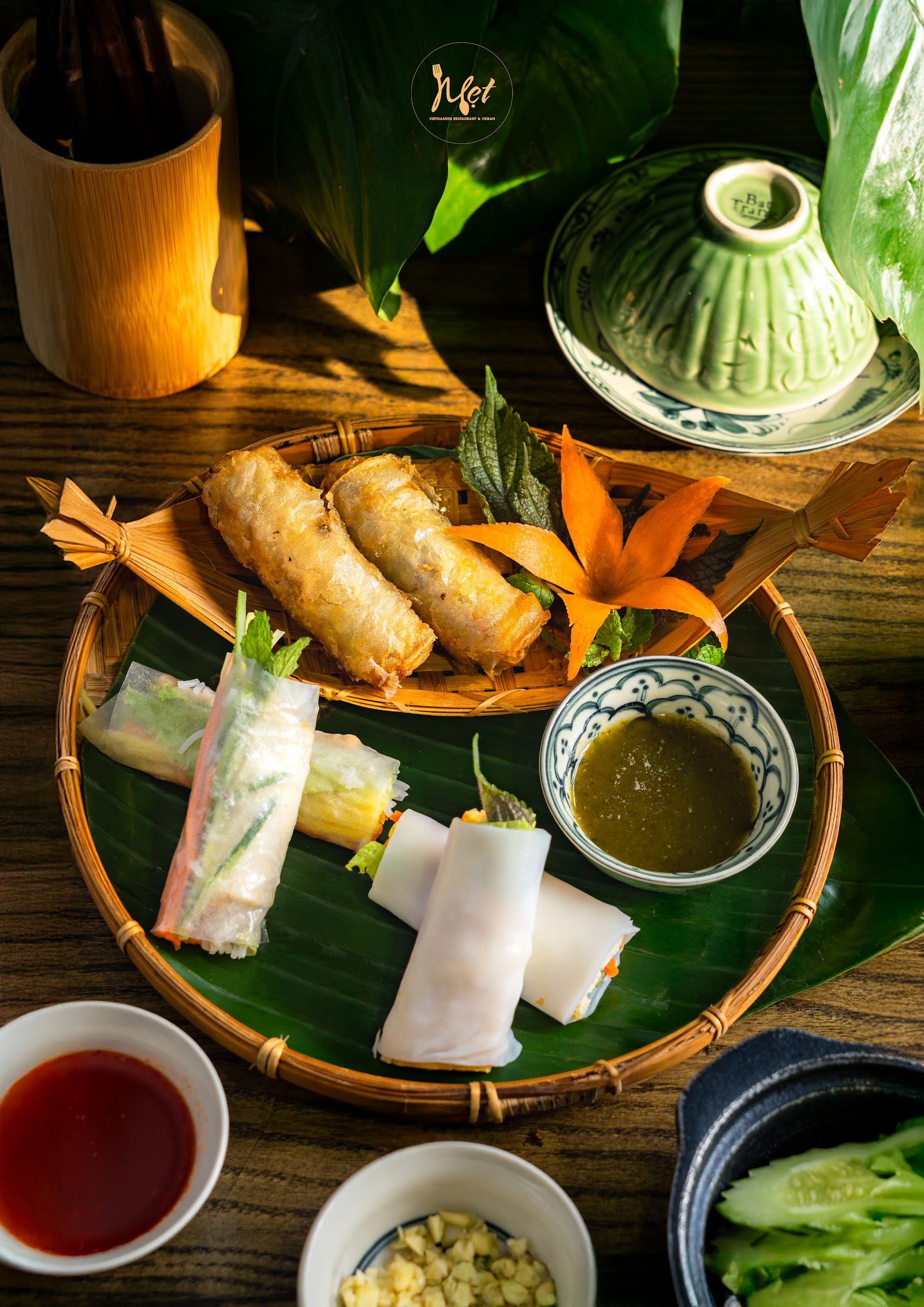 MẸT Vietnamese restaurant & Vegetarian Food 1