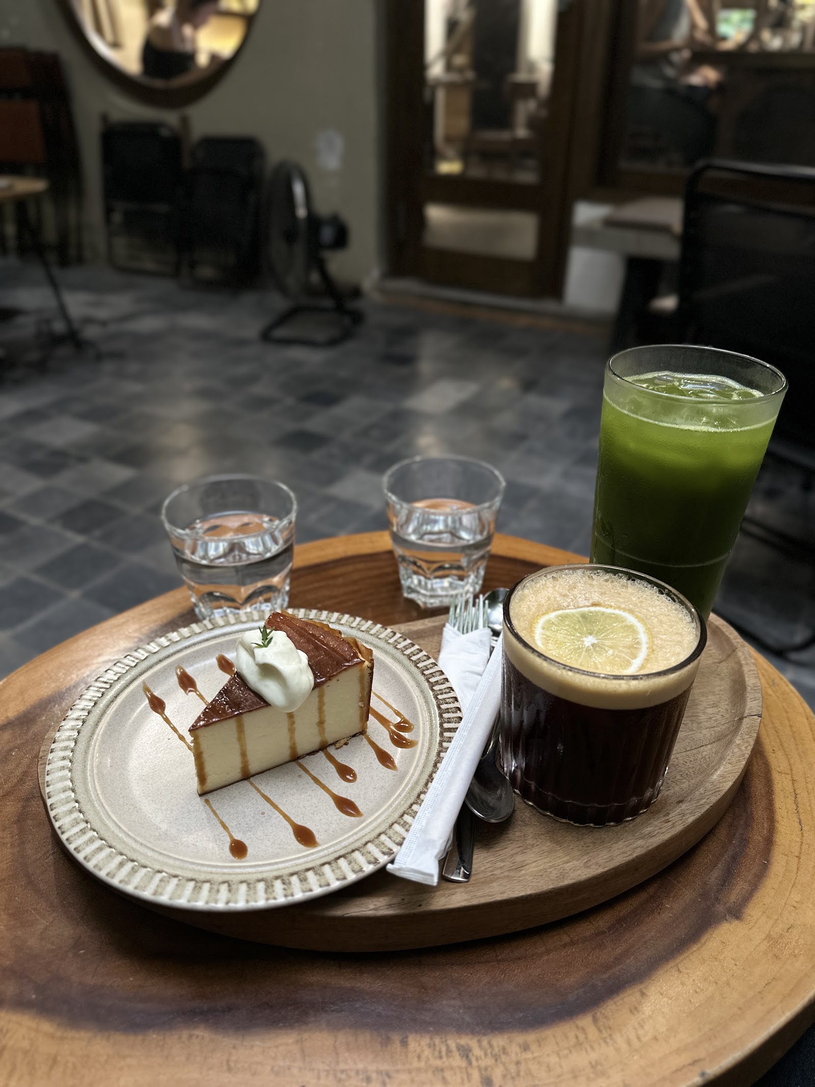 MONO Coffee Lab - Vân Hồ