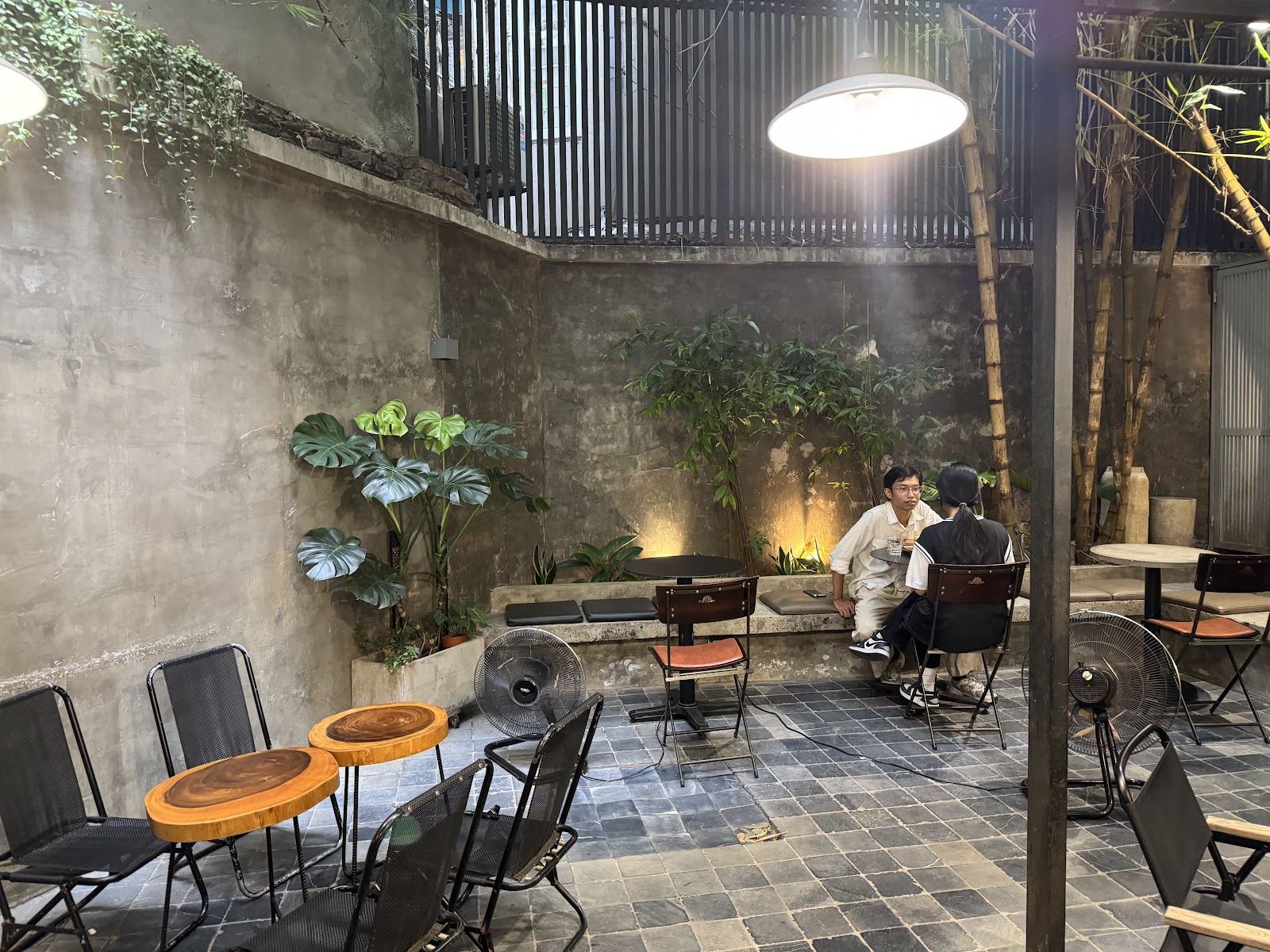 MONO Coffee Lab - Vân Hồ – Không gian quán