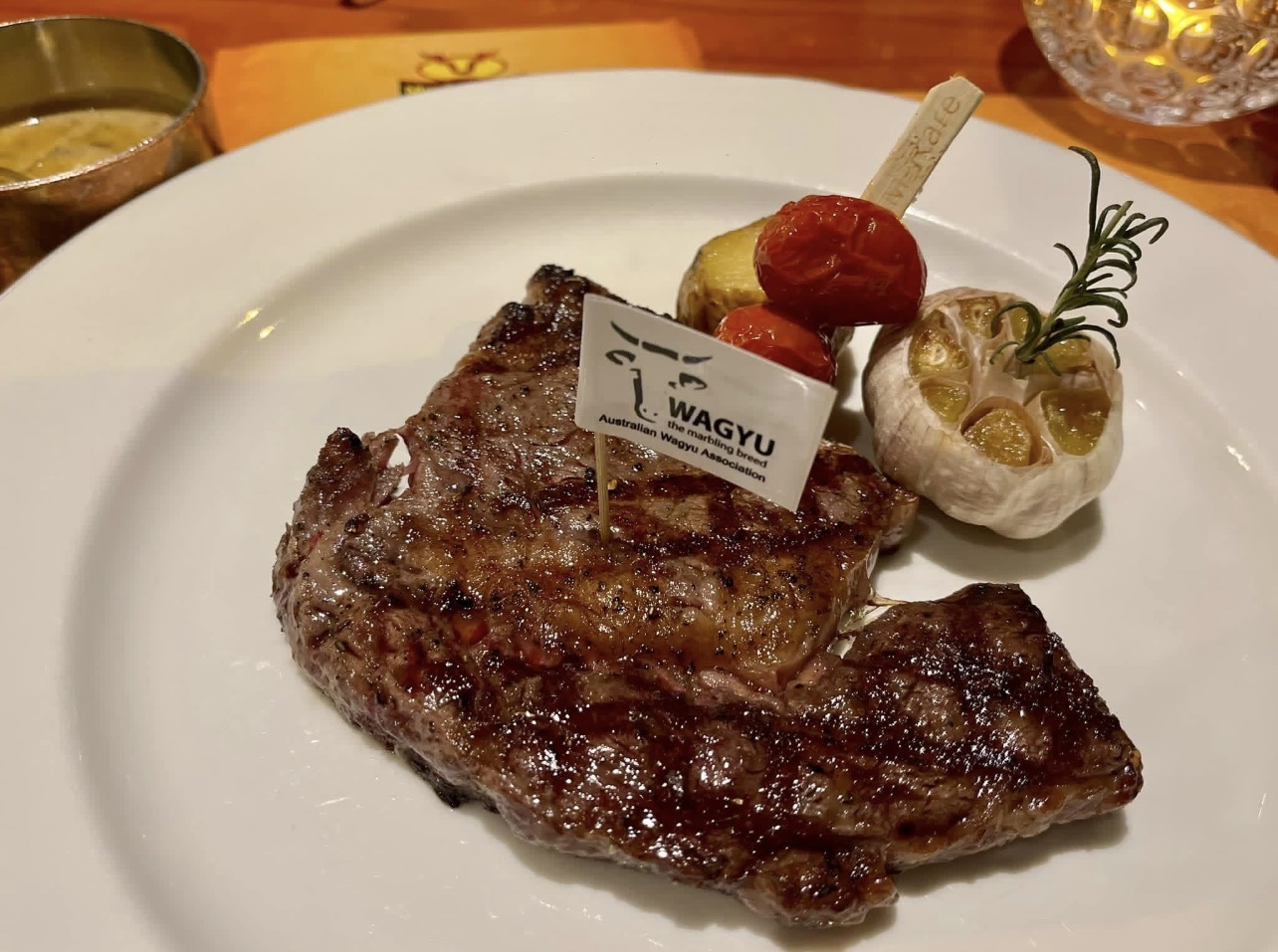 MOO BEEF STEAK NGUYỄN THỊ ĐỊNH