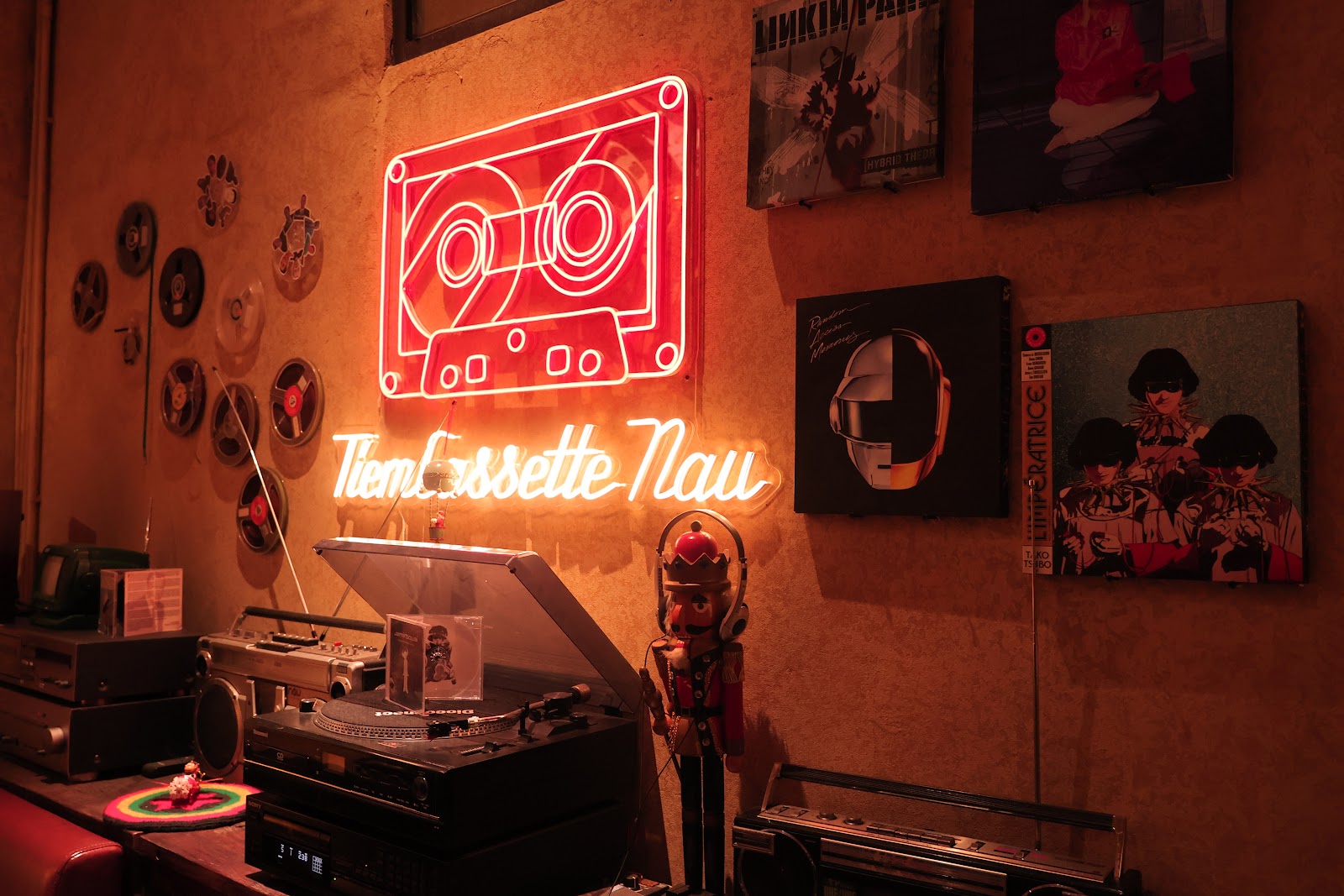 Nậu Cafe & Cassette Workshop