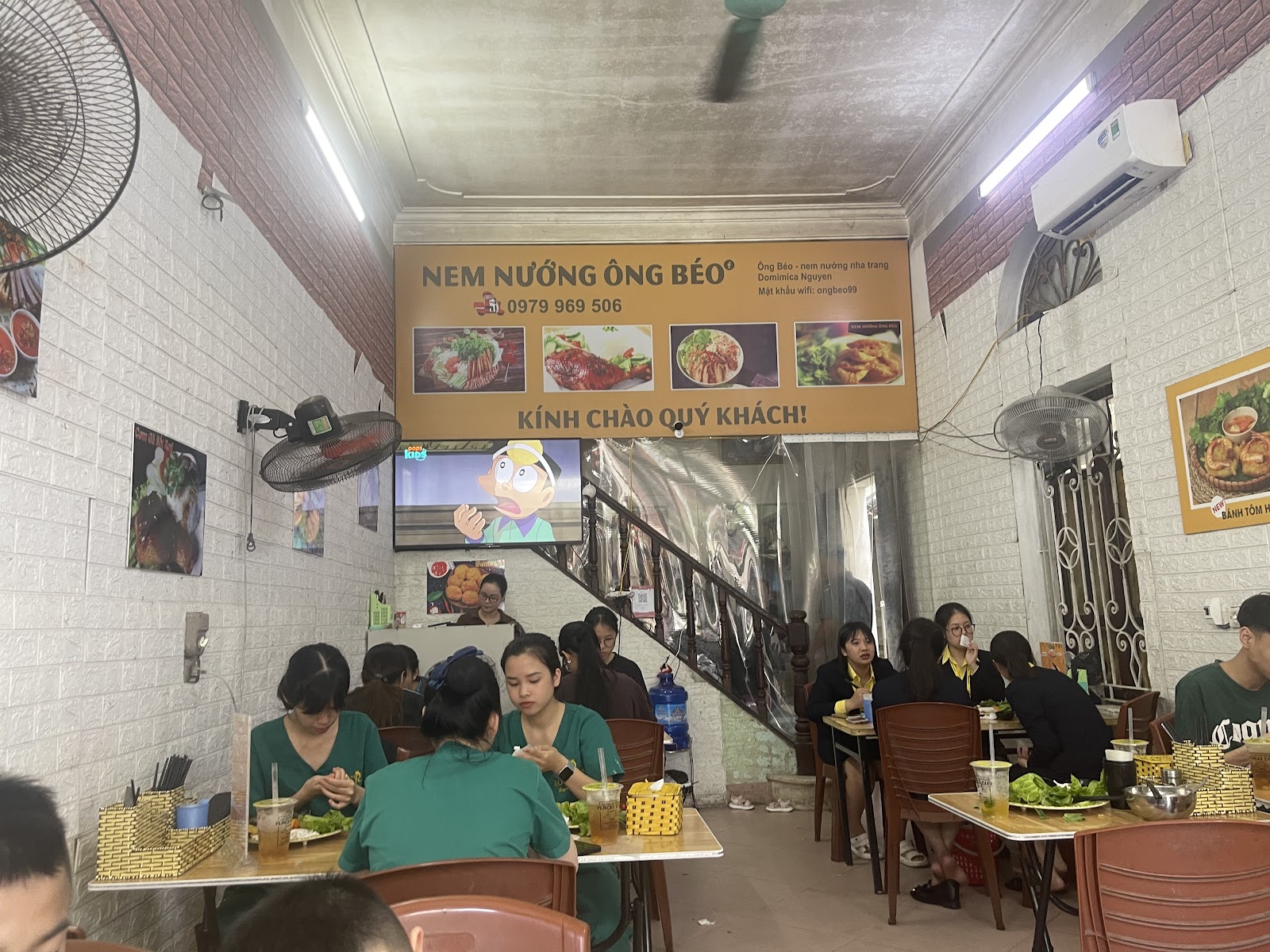 Nem nướng Nha Trang - Ông Béo – Không gian quán