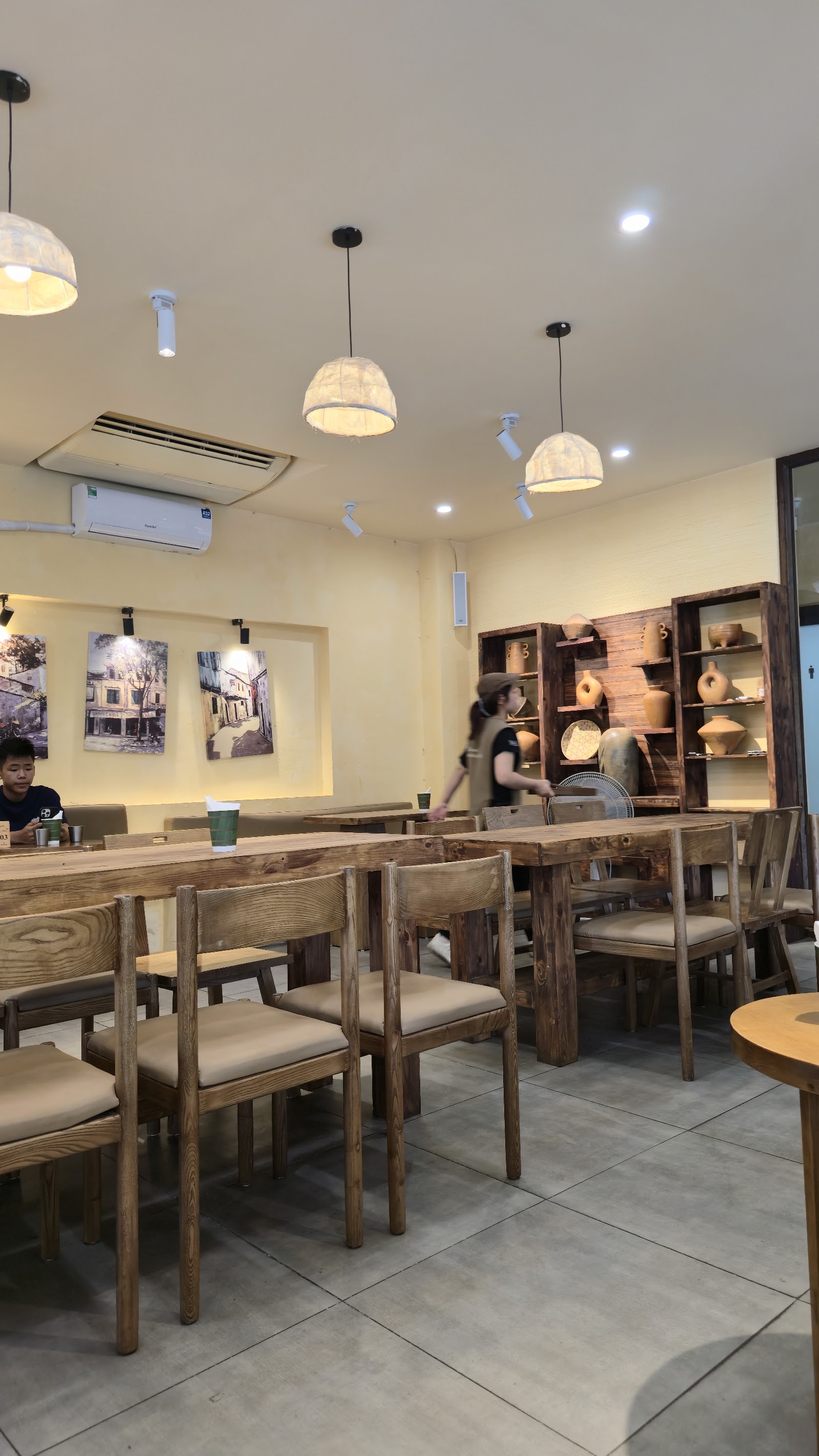 Nhã Café Cửu Việt – Không gian quán