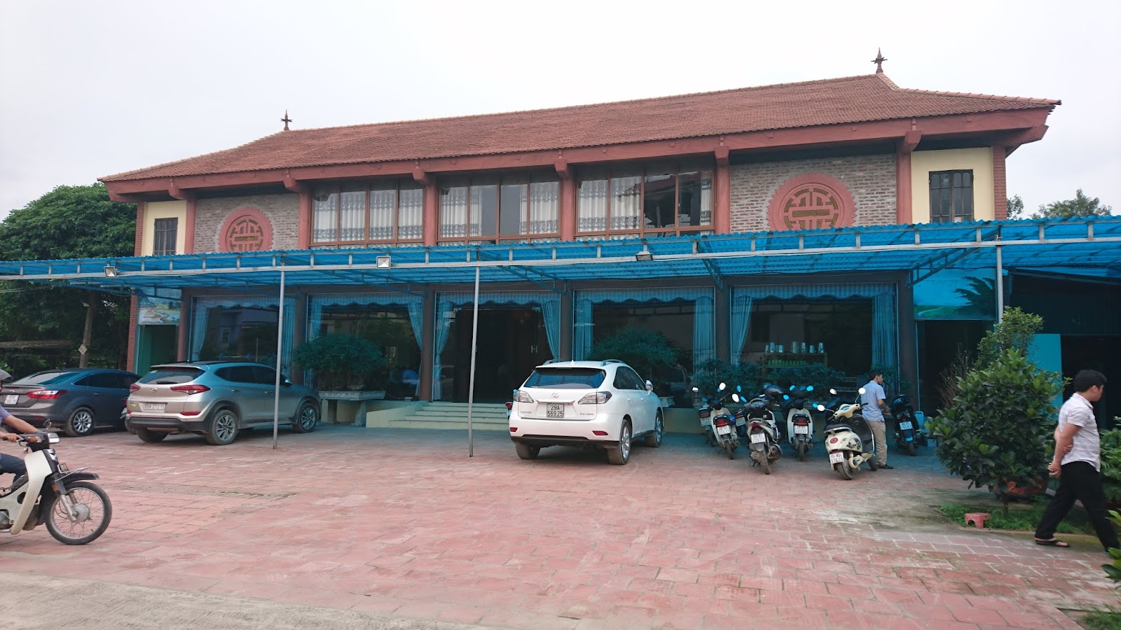 Nhà Hàng Cá Sông Cầu Nhất Long