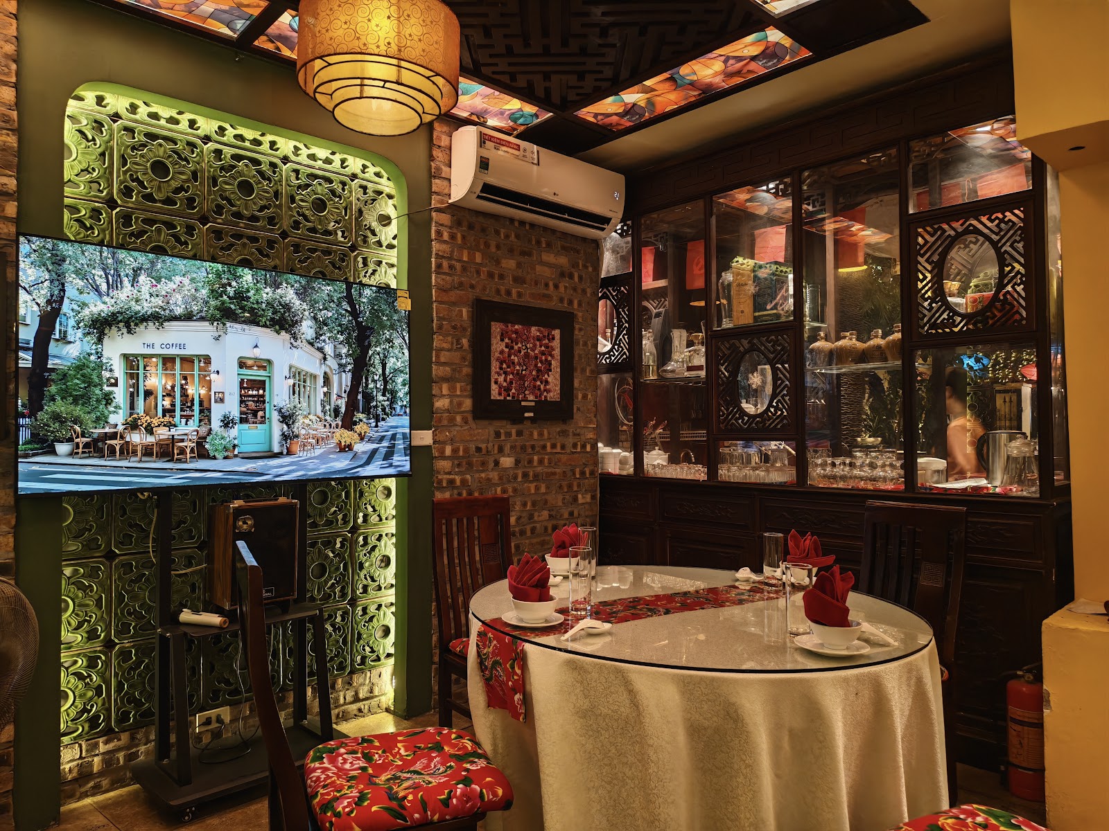 Nhà hàng Chef Quân-OldHanoi Restaurant – Không gian quán