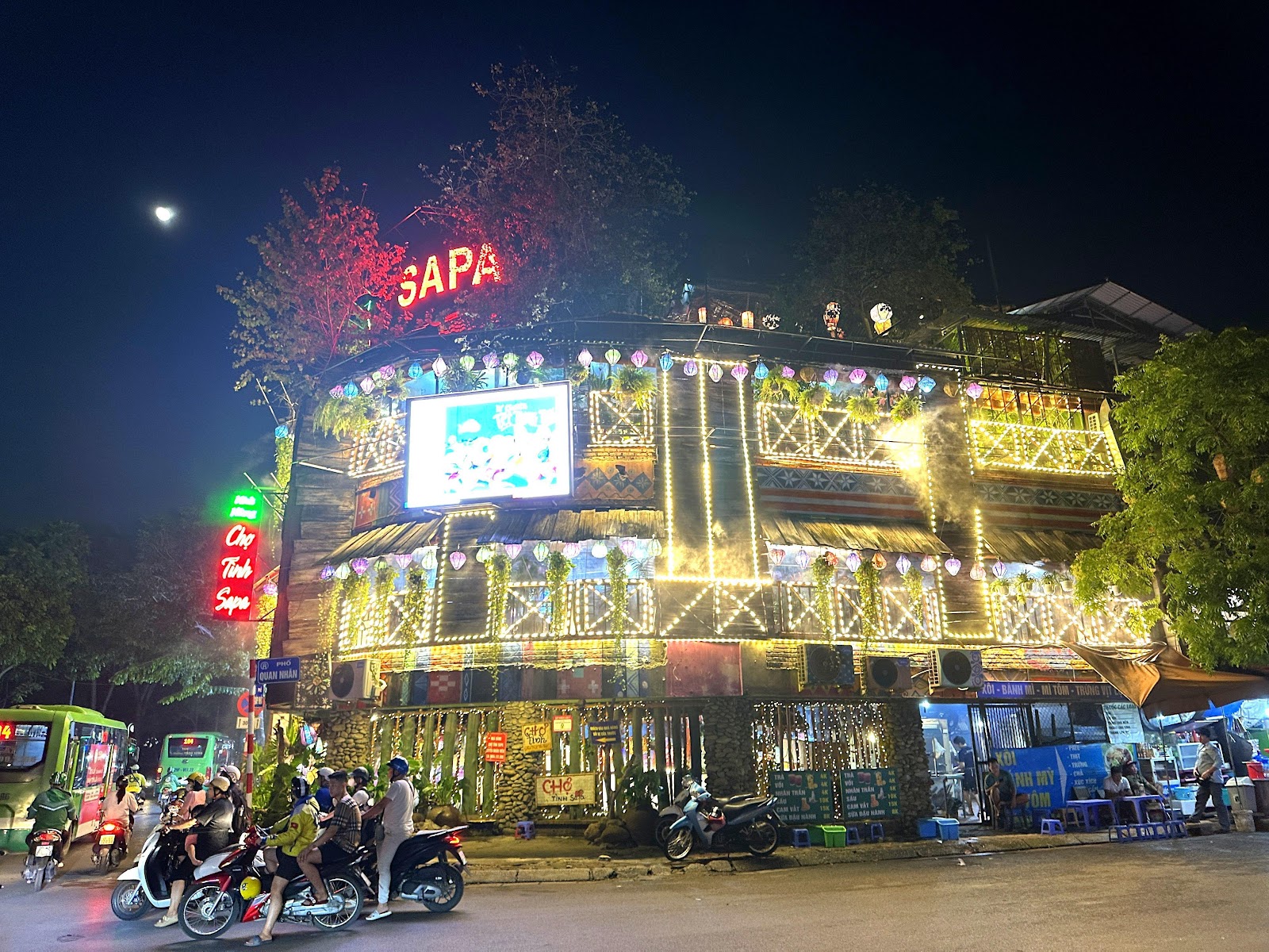 Nhà Hàng Chợ Tình Sa Pa