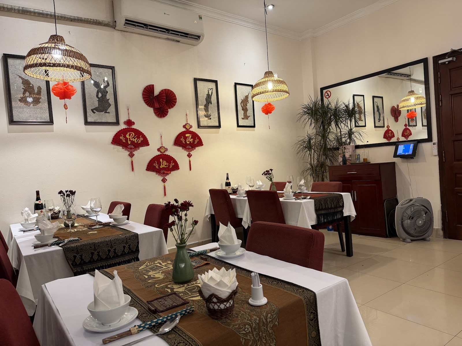 Nhà Hàng Gusto Thái – Không gian quán