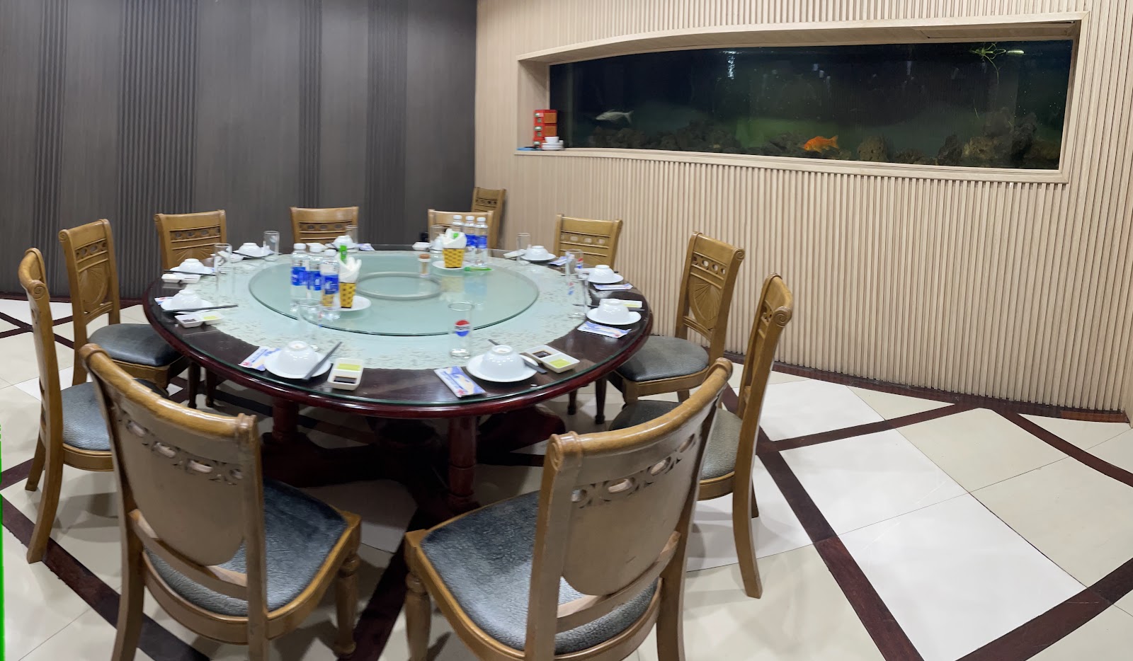 Nhà Hàng Hải Sản Biển Đông