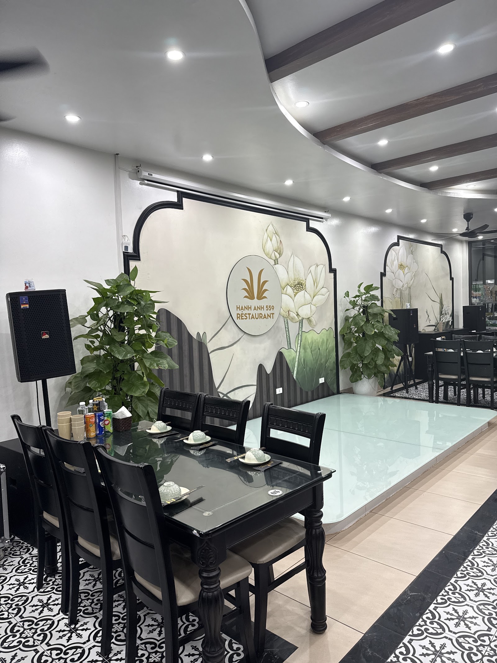 Nhà Hàng Hạnh Anh Ba Vì – Không gian quán
