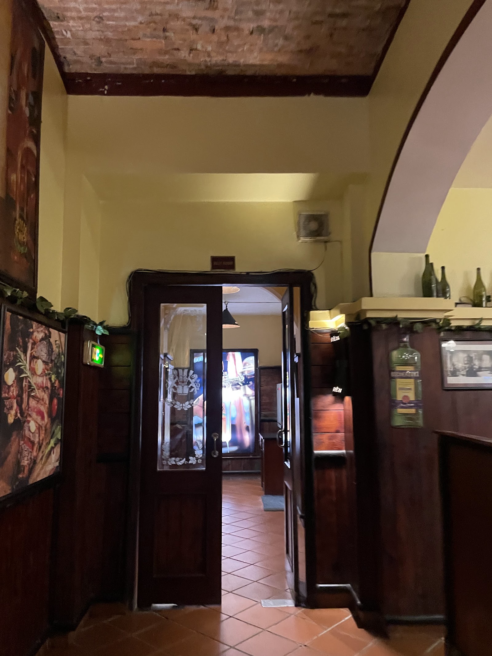 Nhà hàng Hoa Viên Craft Brewery