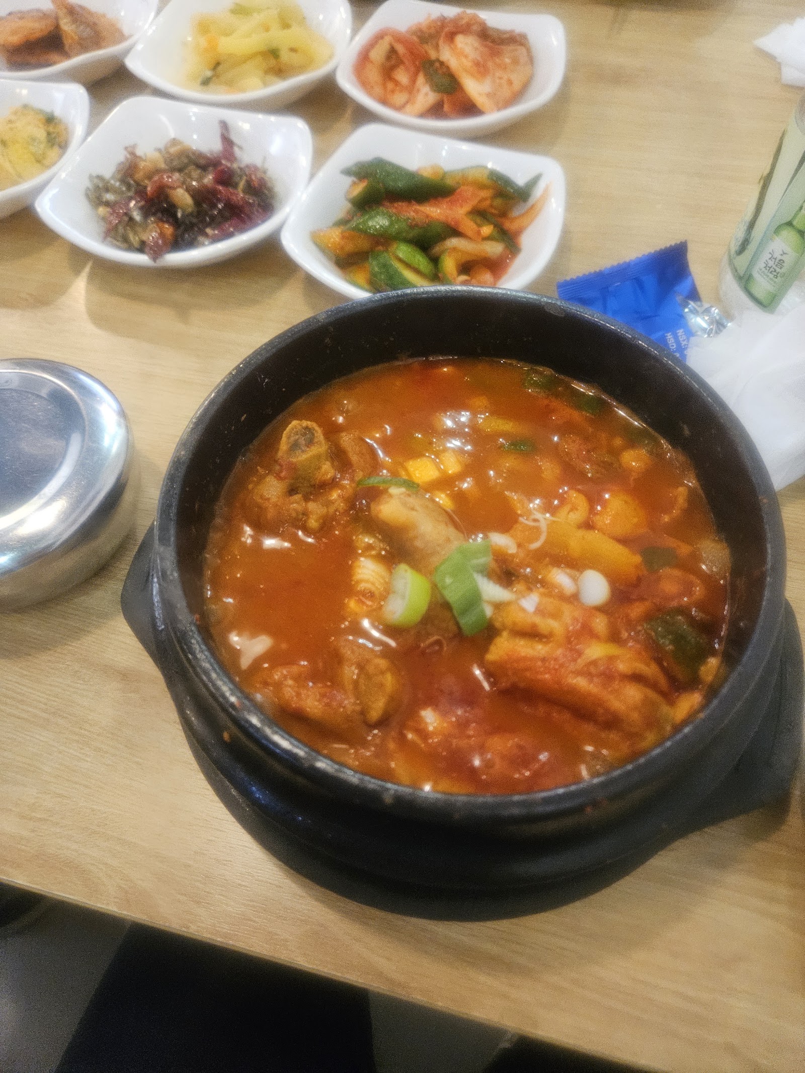 Nhà Hàng Jinmi 진미 식당