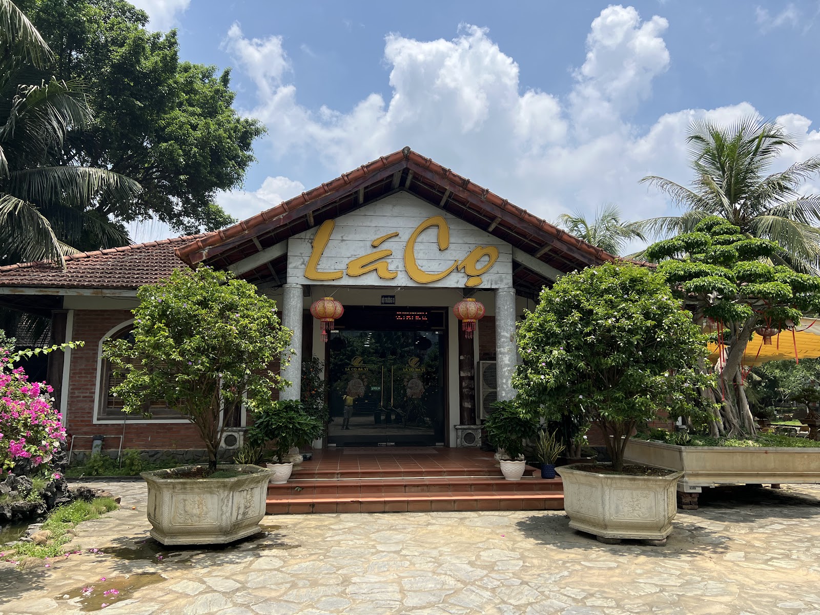 Nhà Hàng Lá Cọ Ba Vì
