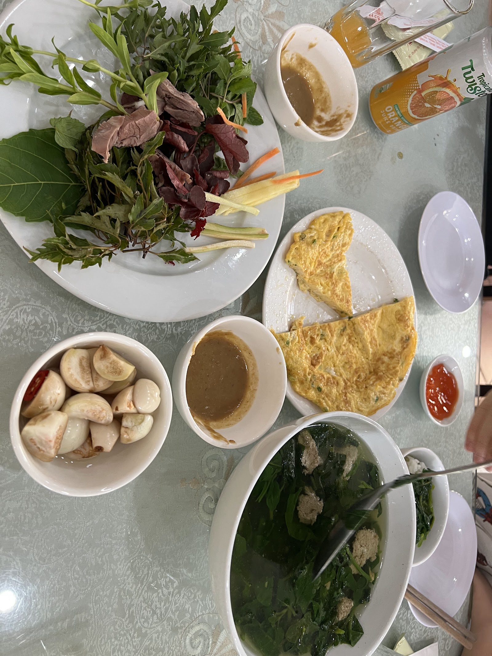 Nhà Hàng Lá Cọ Ba Vì