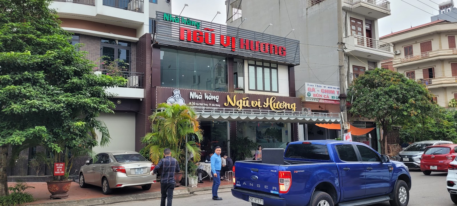 Nhà Hàng Ngũ Vị Hương – Không gian quán