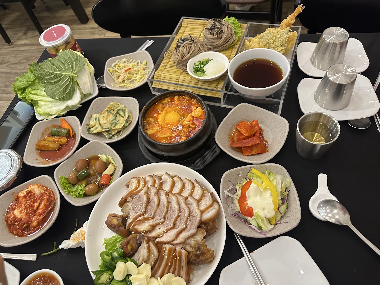 Nhà Hàng Nhân Duyên