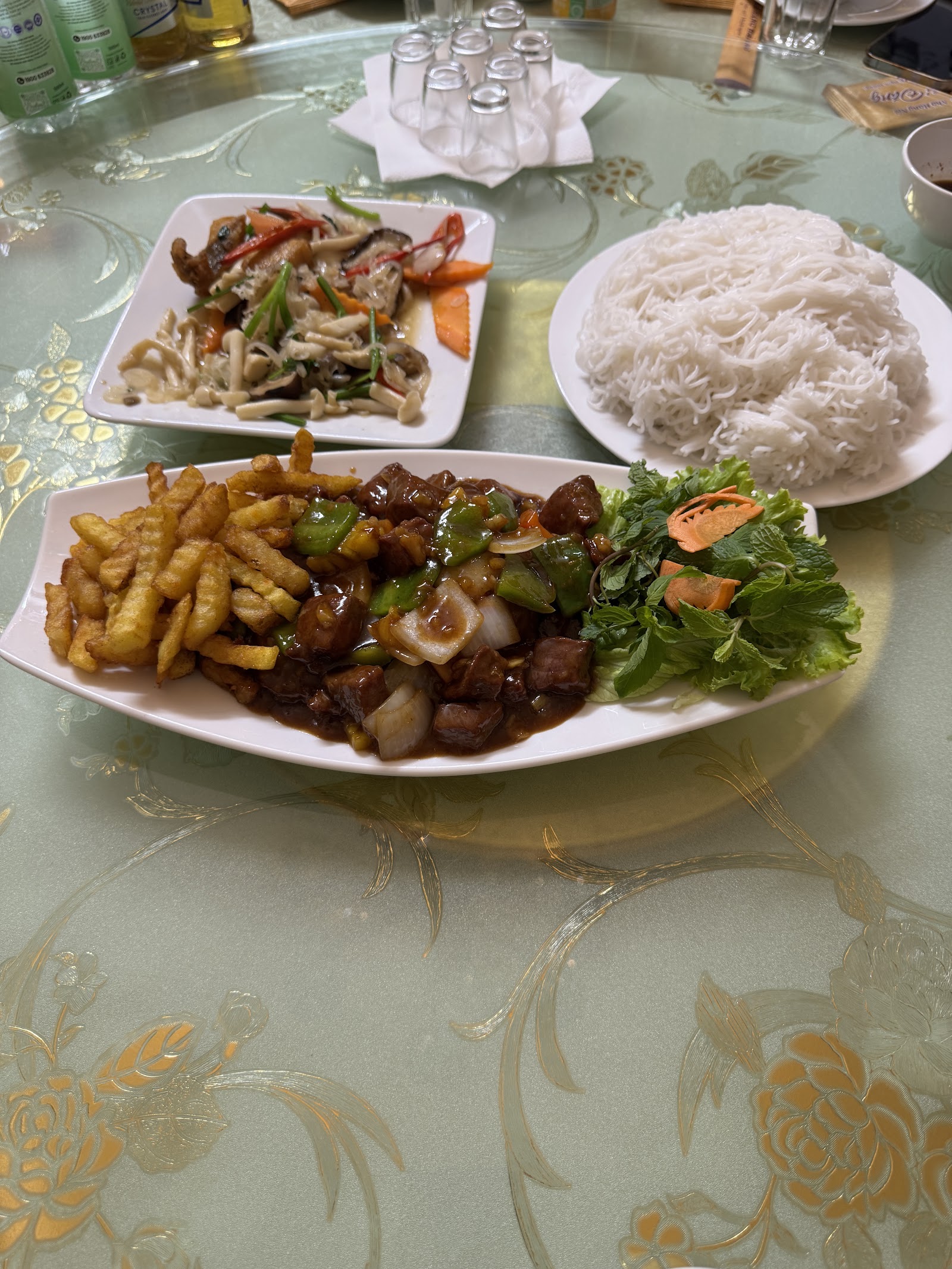 Nhà hàng nổi Hải Đăng cầu chui