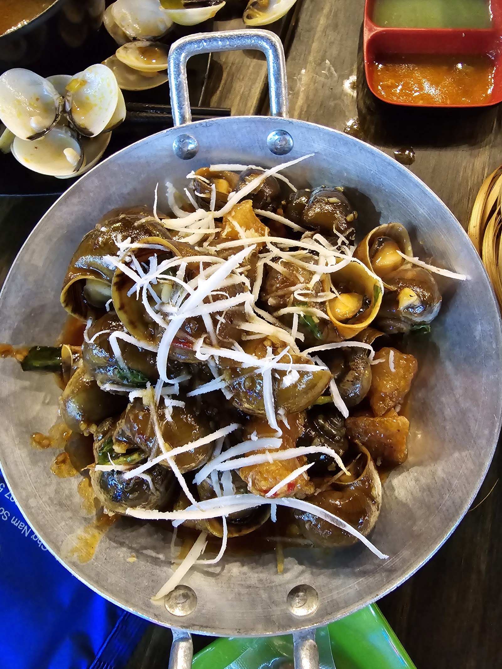 Nhà Hàng Ốc Hiện Đại