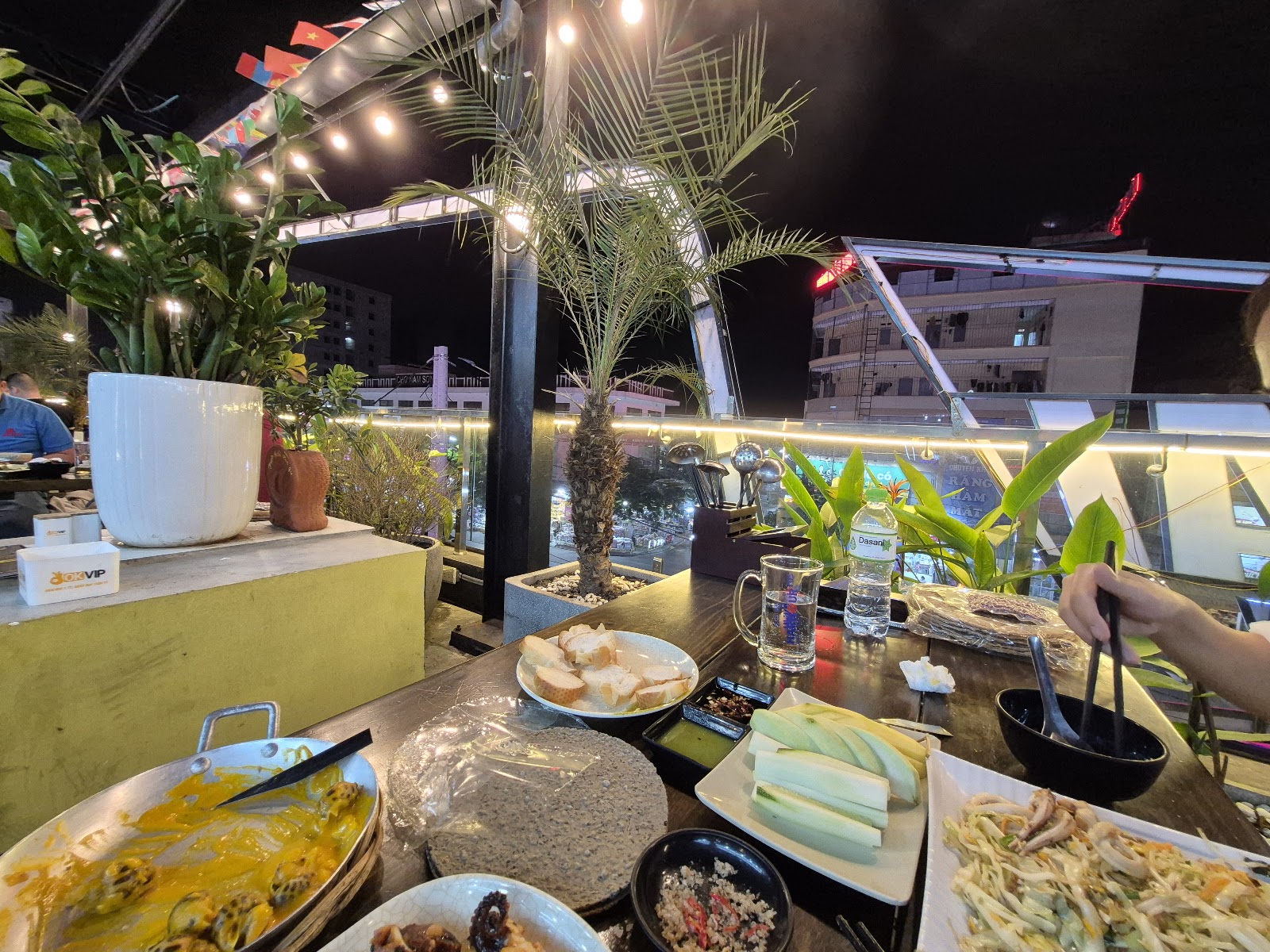 Nhà Hàng Ốc Hiện Đại