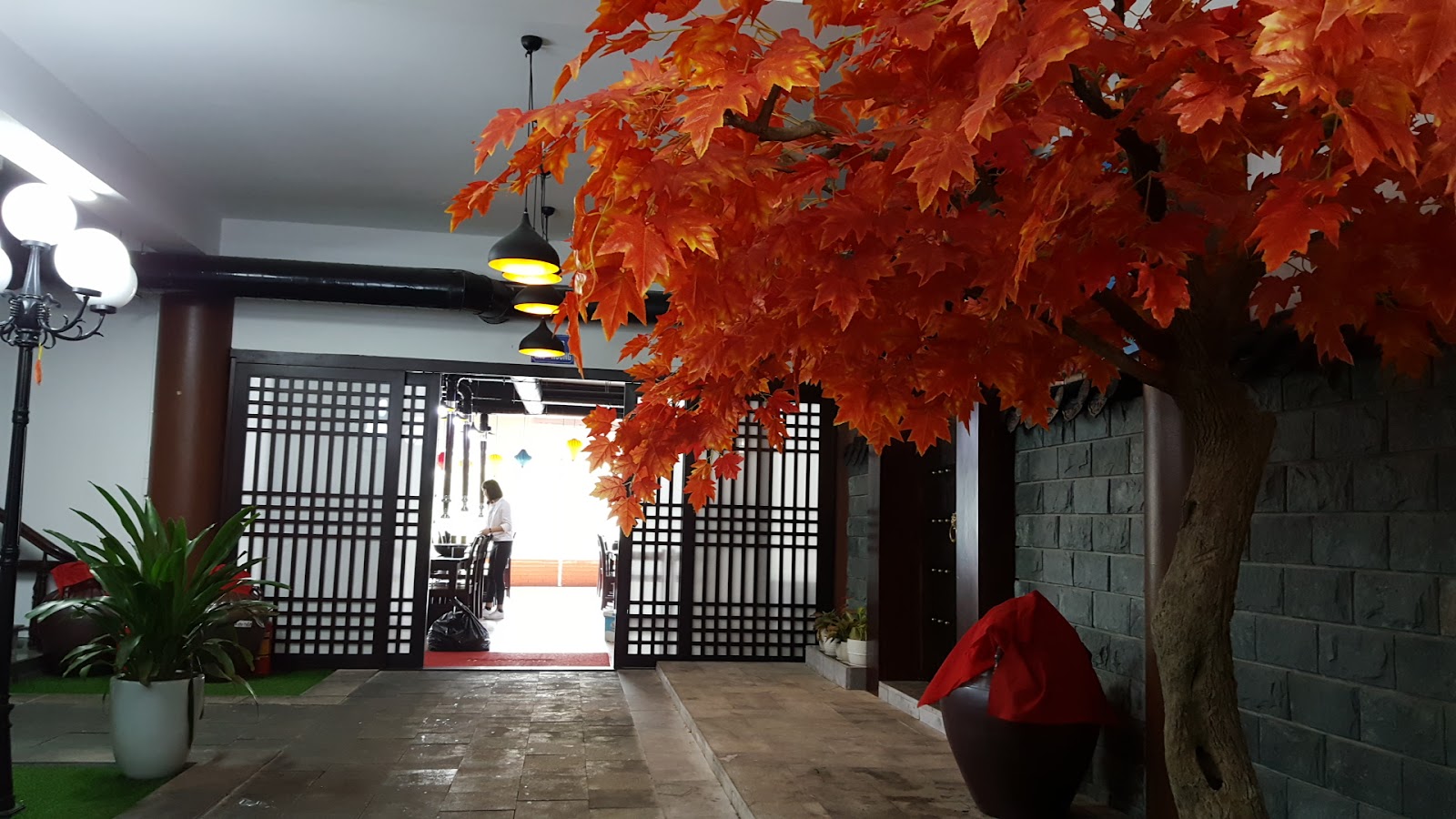 Nhà Hàng Sao Băng