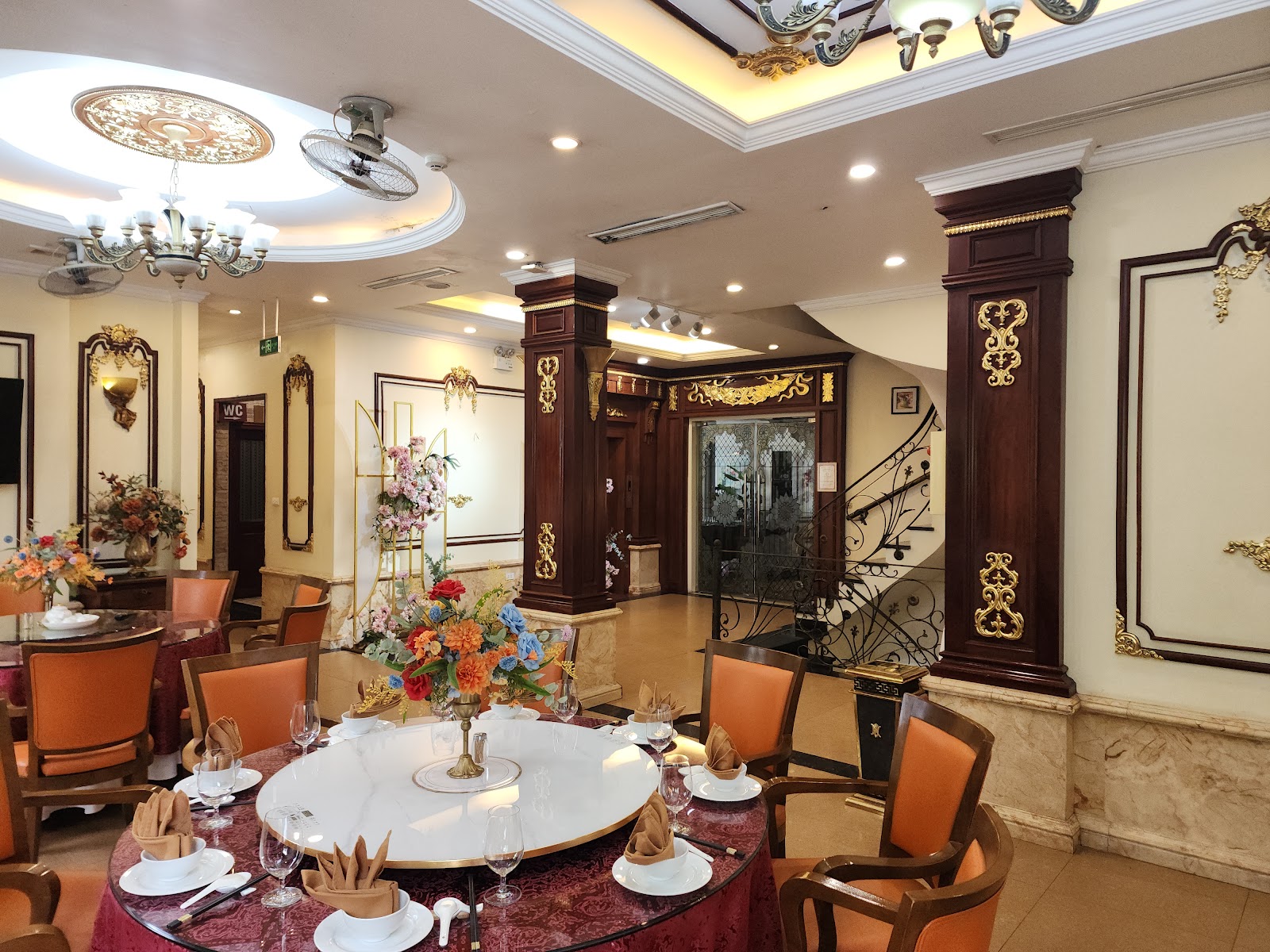 Nhà Hàng Sao Mỹ