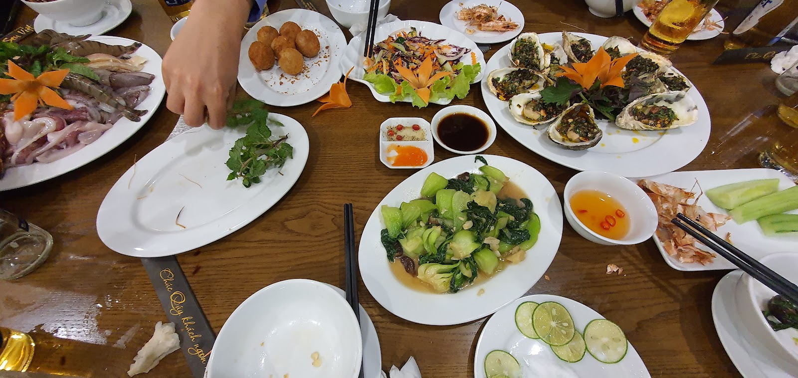 Nhà Hàng Sen Việt