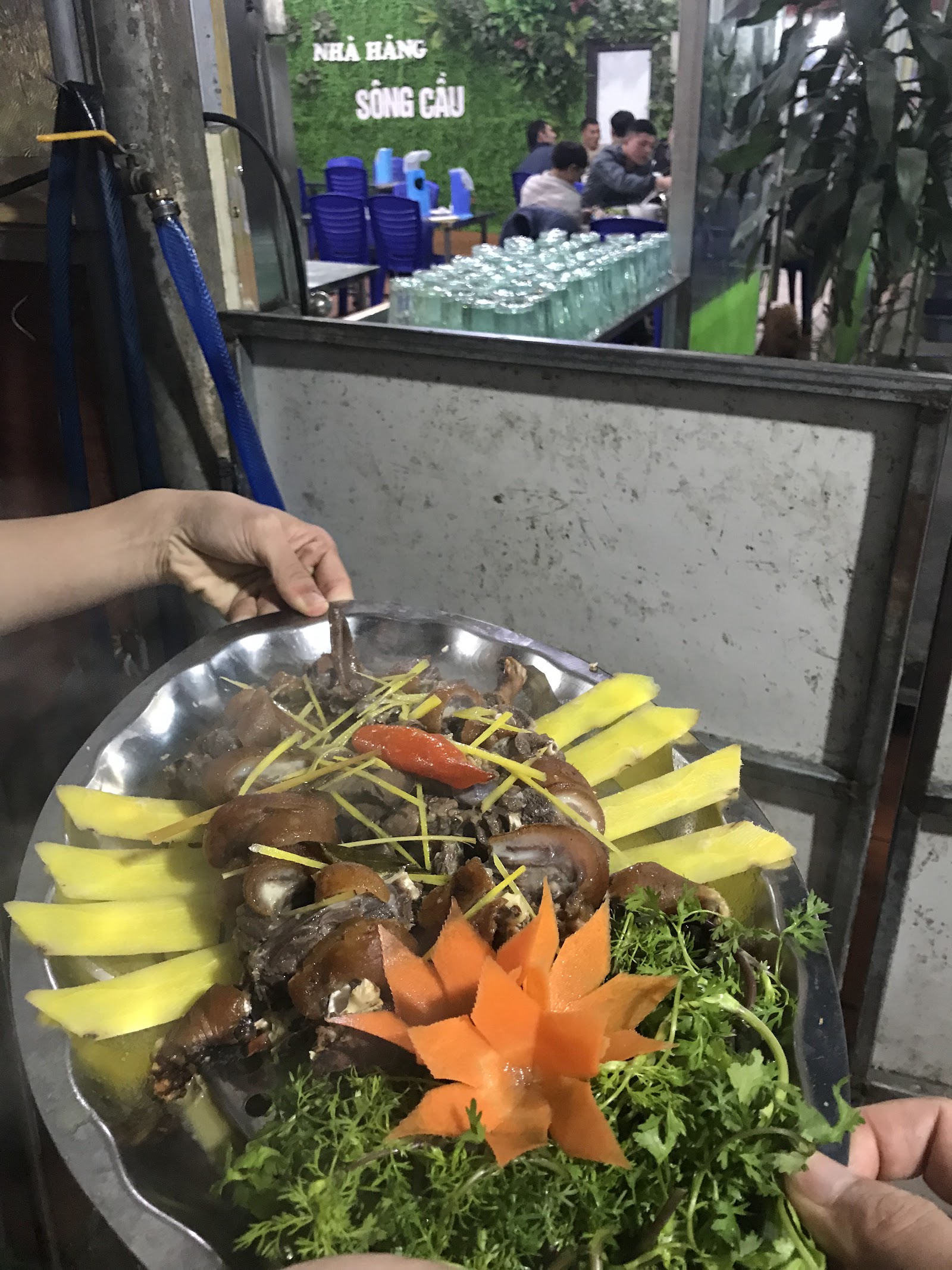 Nhà hàng Sông Cầu