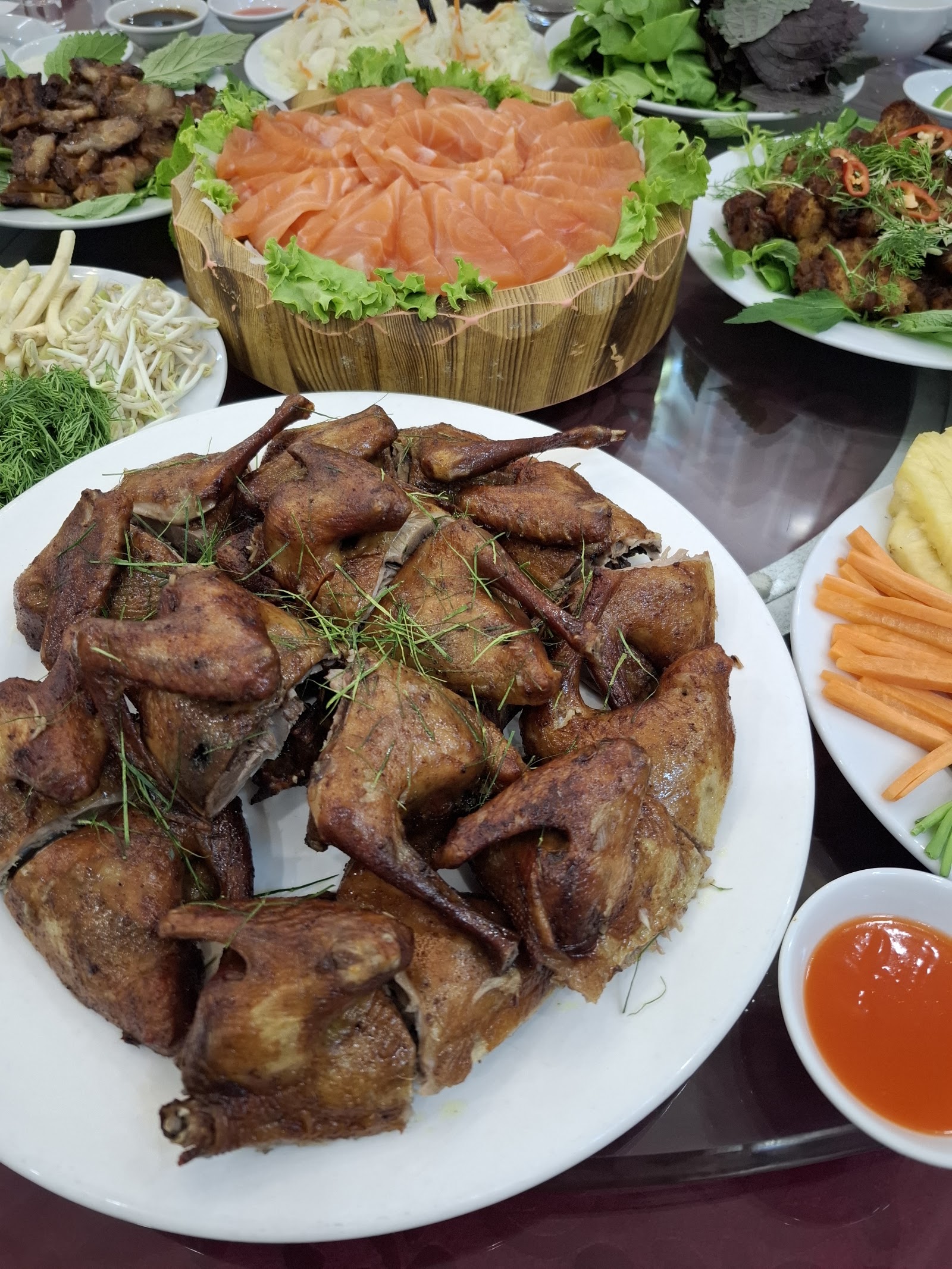Nhà Hàng Thùy Linh