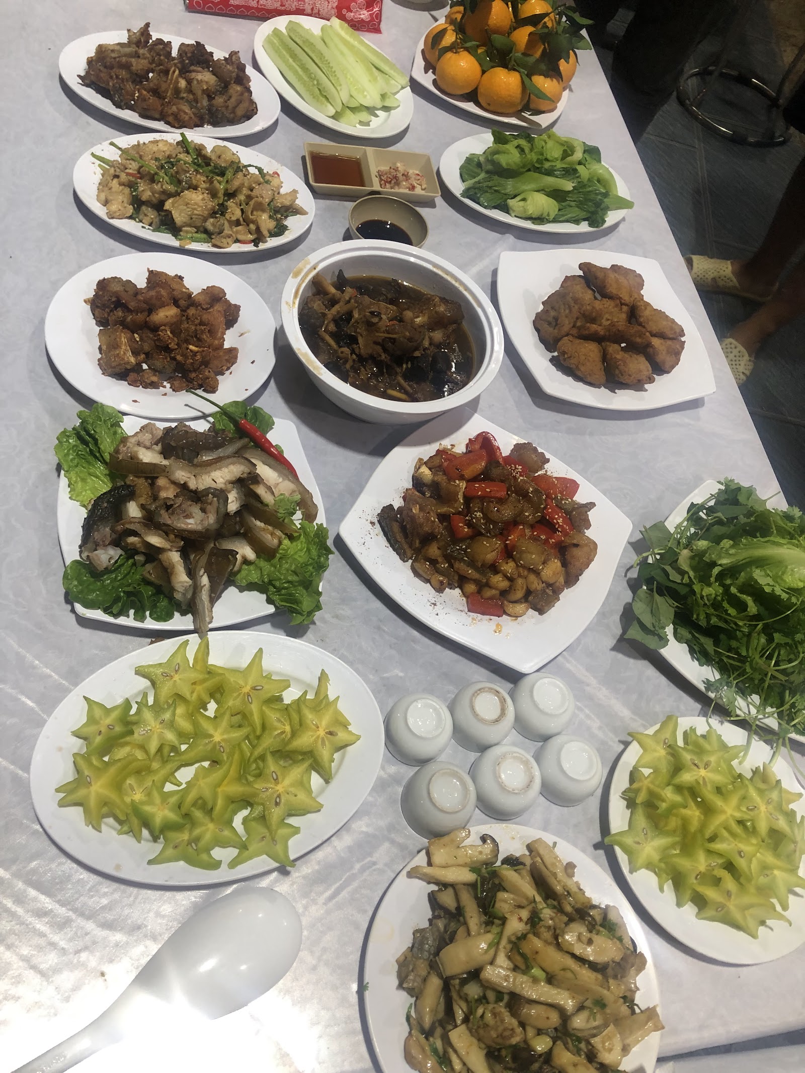 Nhà Hàng Việt Trung (Long Hằng)