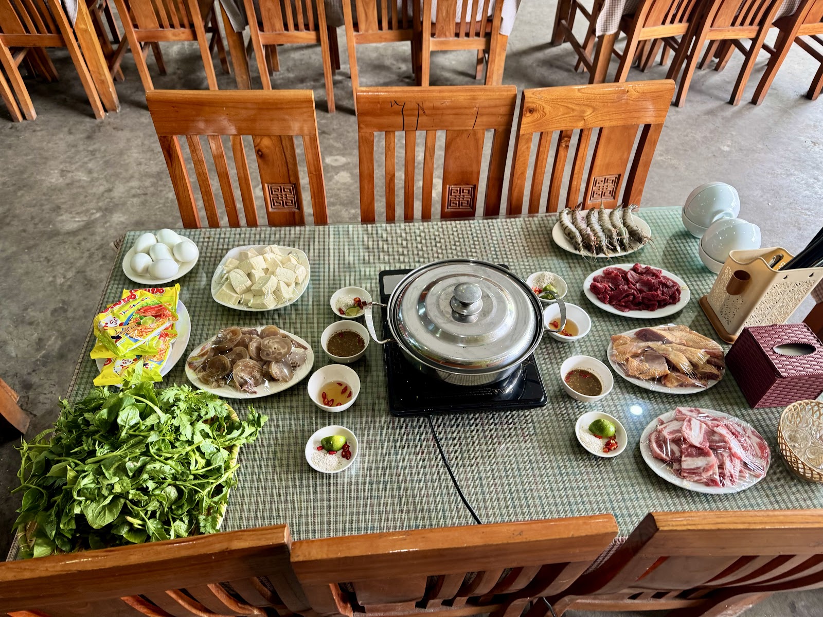 Nhà Hàng Vĩnh Hồ Quê
