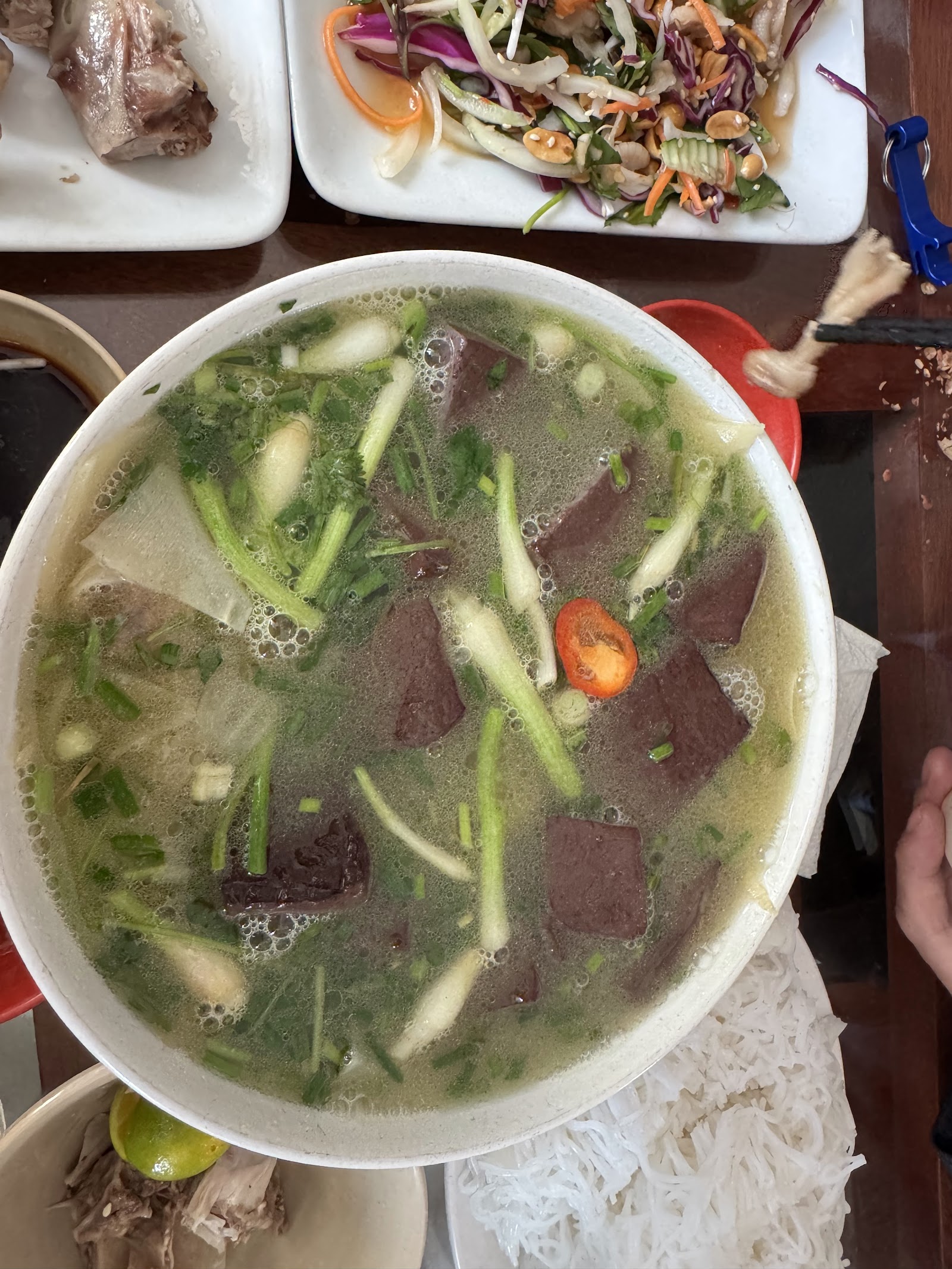 Nhà hàng vịt núi Trung Chính