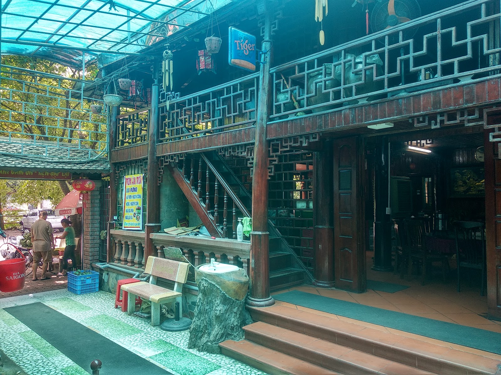Nhà sàn Tây Bắc