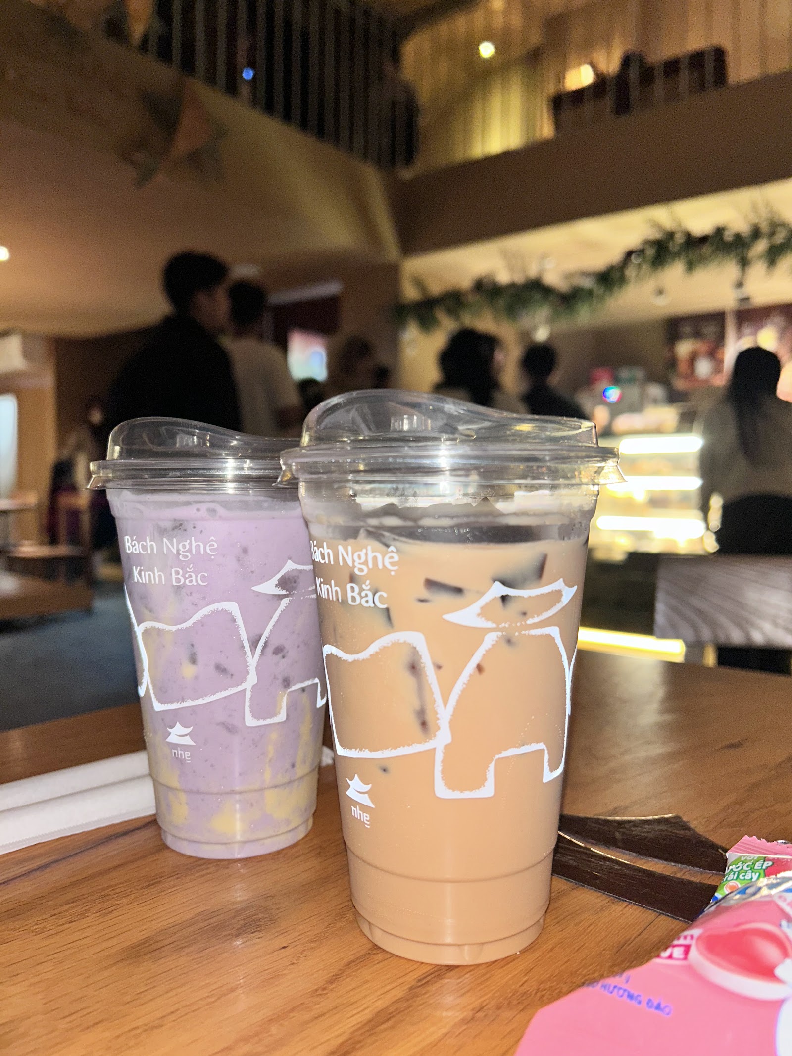 nhẹ cafe - Đền Đô