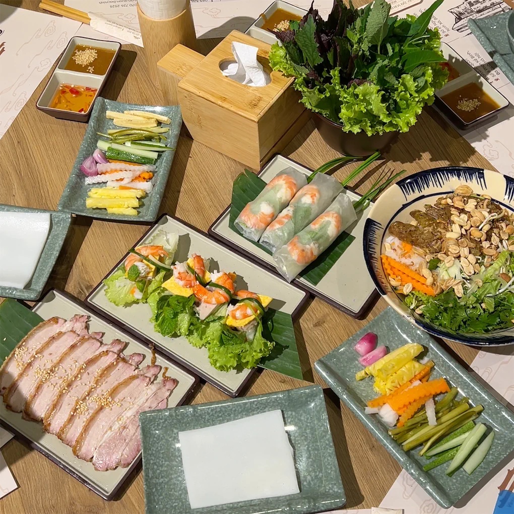 Ô Ăn Quan Bắc Ninh - Món cuốn & Cơm Bắc