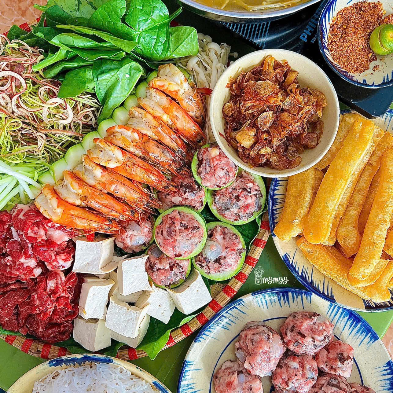 Ốc Nhà Miu 2 Lẩu Sườn Bò Kim Chi