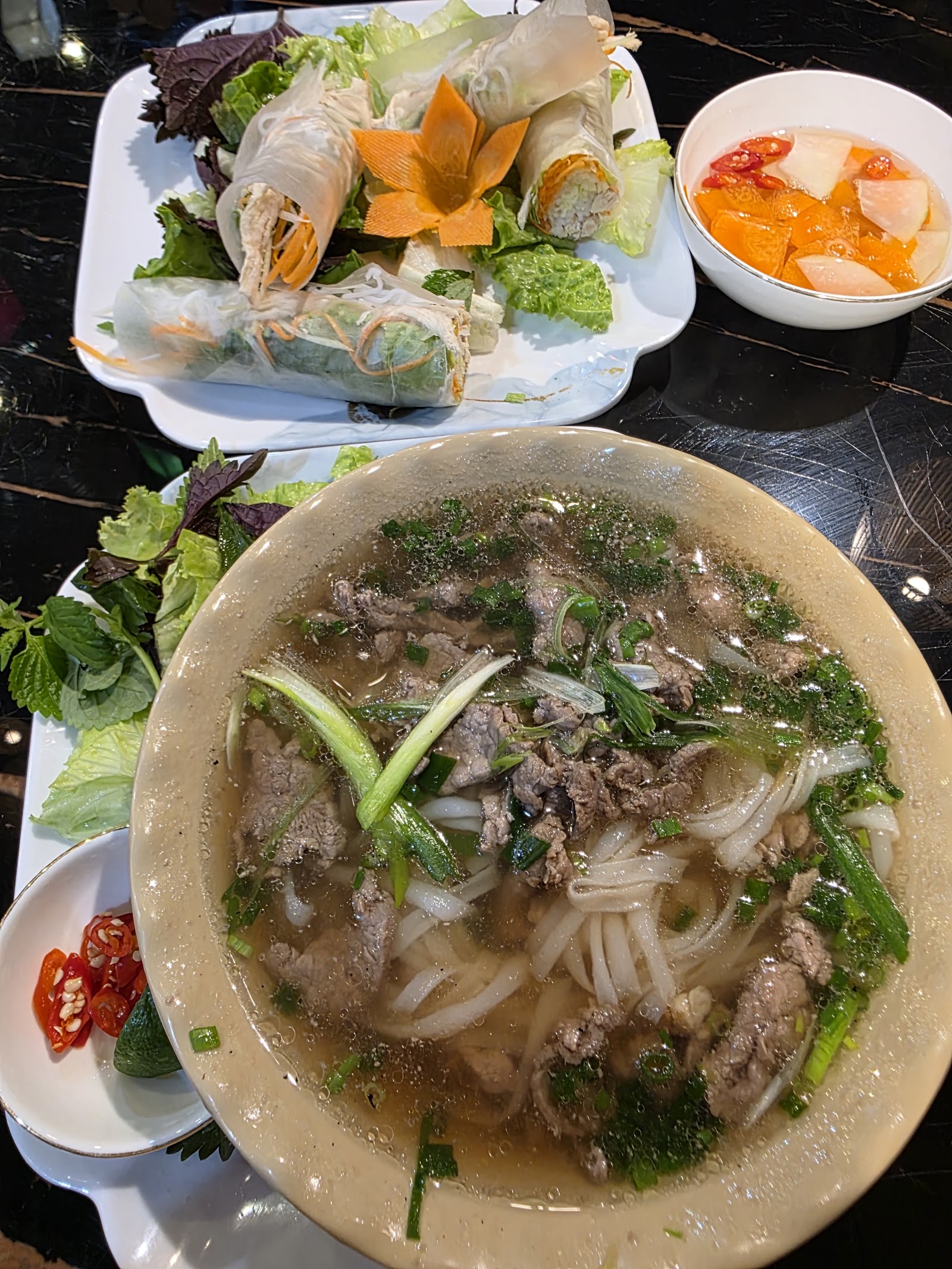 Old Viet's Restaurant – Quán Xưa