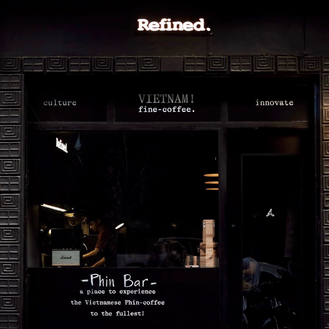 Phin bar by refined. – Không gian quán