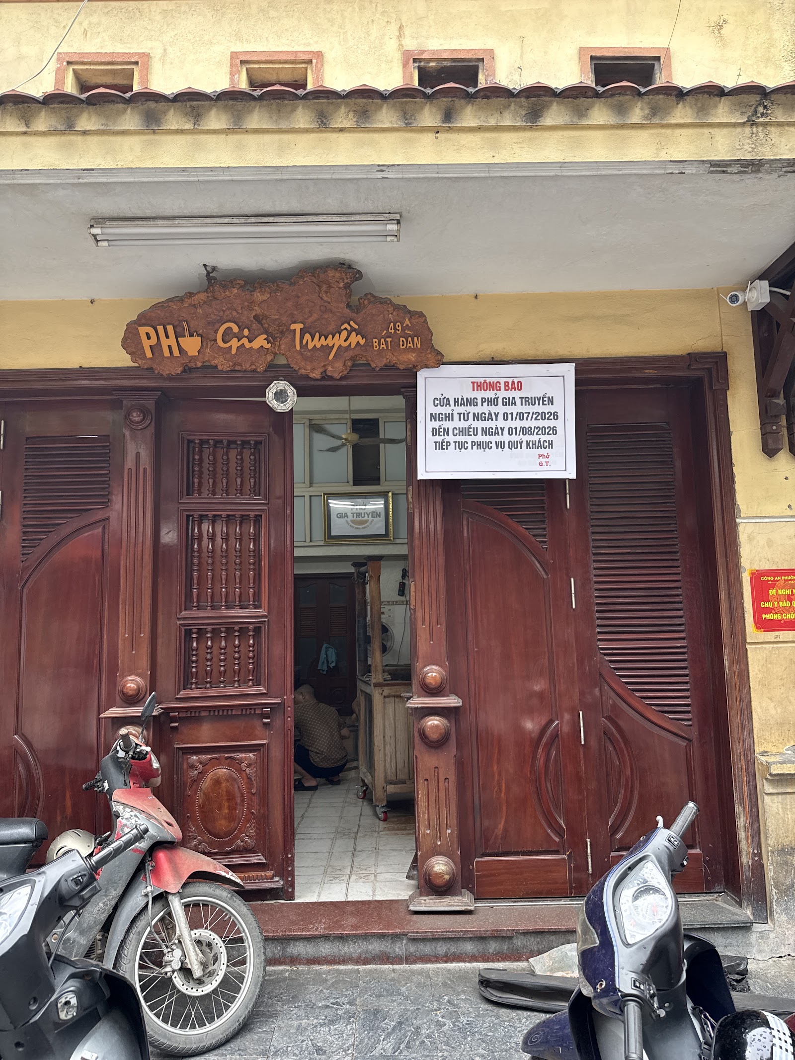 Phở Gia Truyền Bát Đàn – Không gian quán